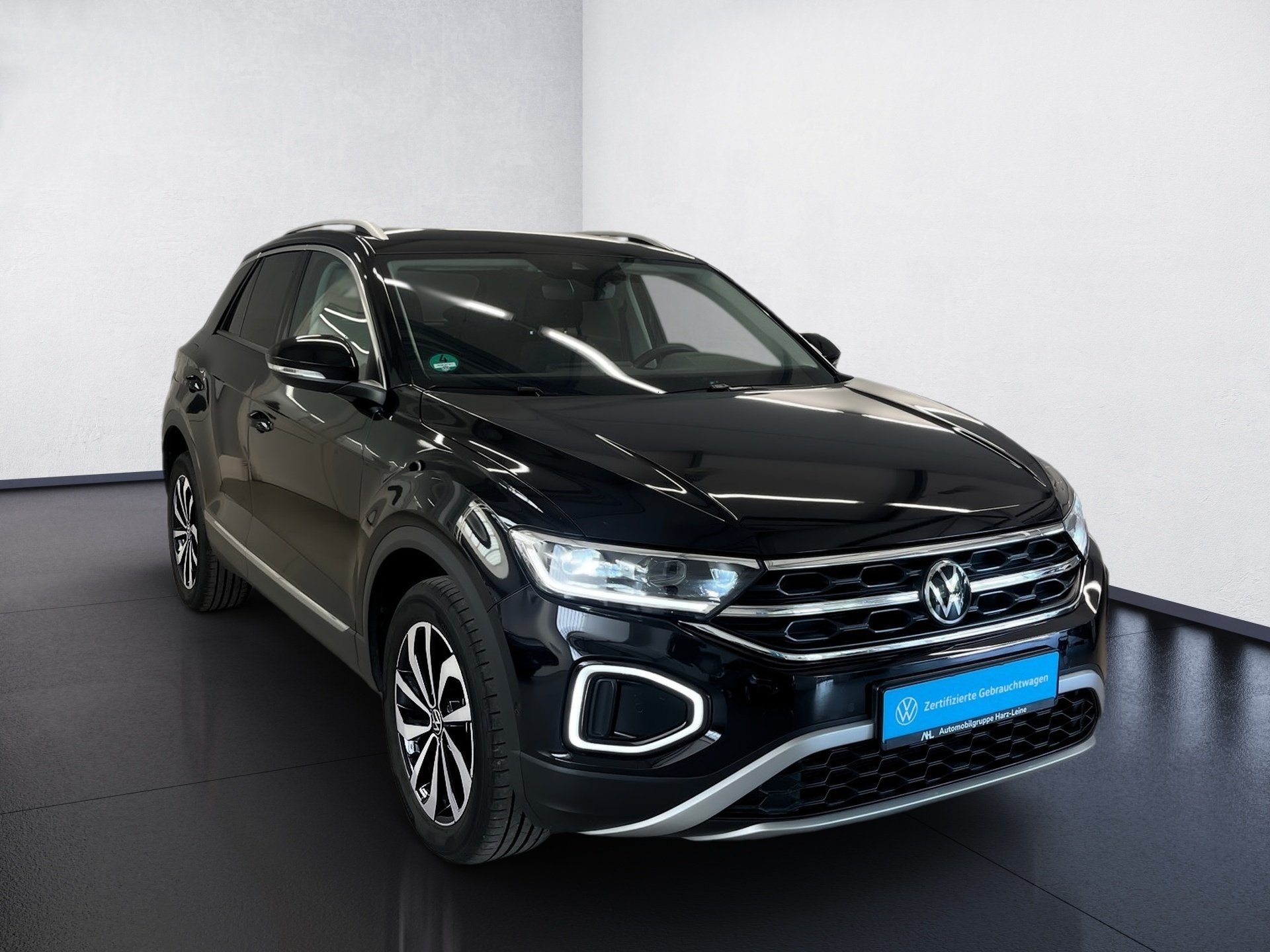 T-ROC STYLE TSI DSG+AHK+ALU 17+RÜCKFAHRKAMERA+ACC+TRAVEL ASSIST+NAVI+PARK ASSI