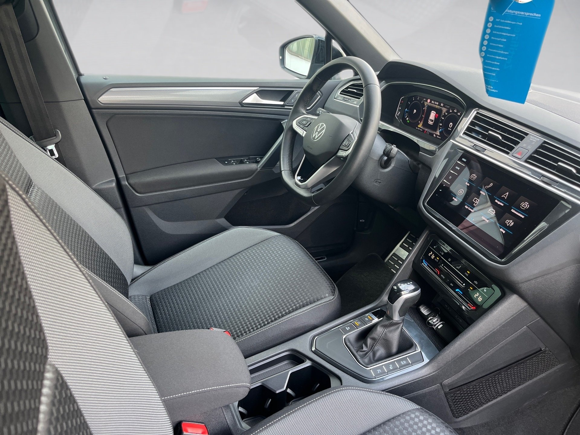 Tiguan LIFE TSI DSG+ALU 18+360° KAMERA+NAVI PRO+HARMAN/KARDON+LED-MATRIX+KEYLES