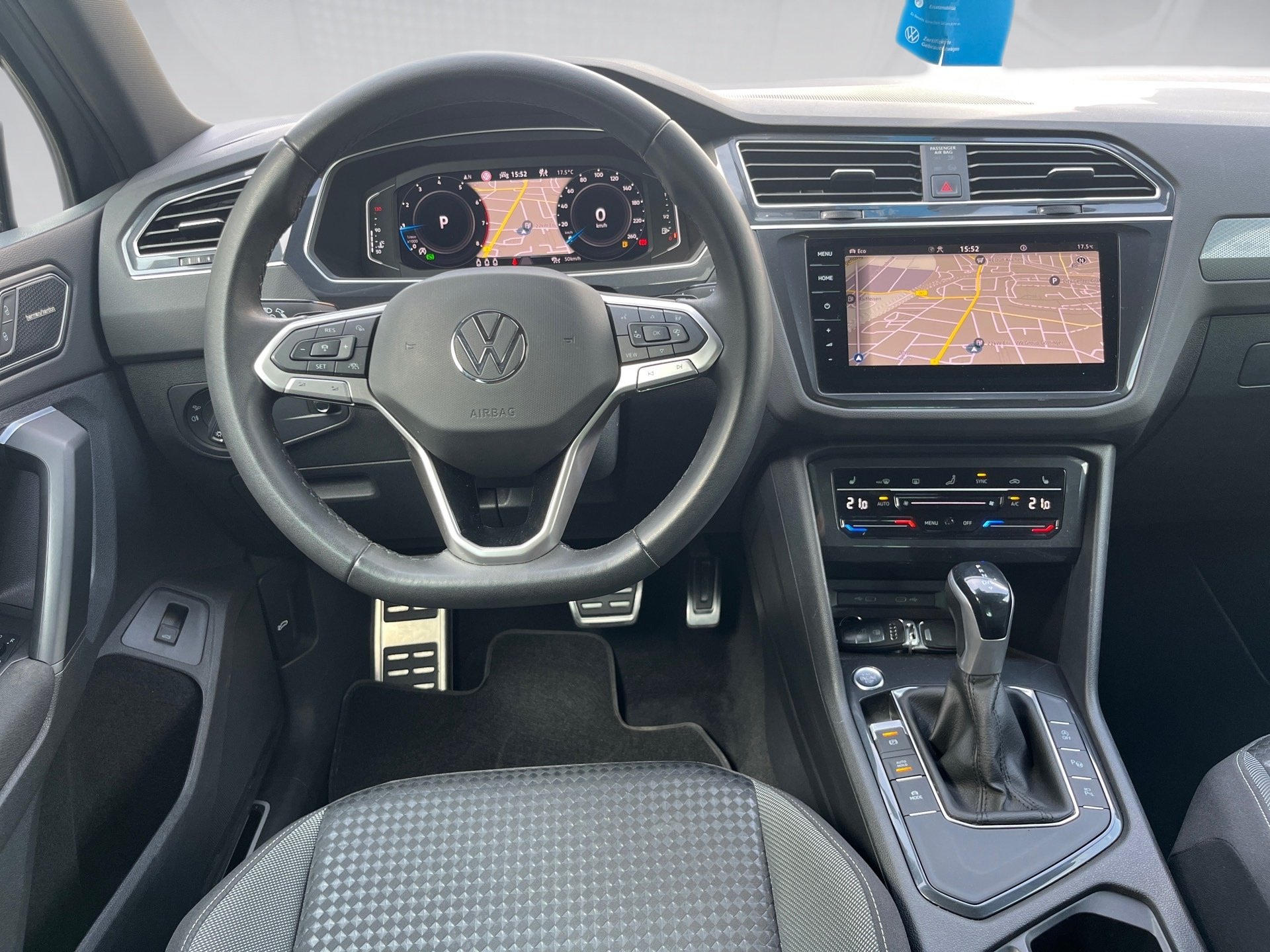 Tiguan LIFE TSI DSG+ALU 18+360° KAMERA+NAVI PRO+HARMAN/KARDON+LED-MATRIX+KEYLES