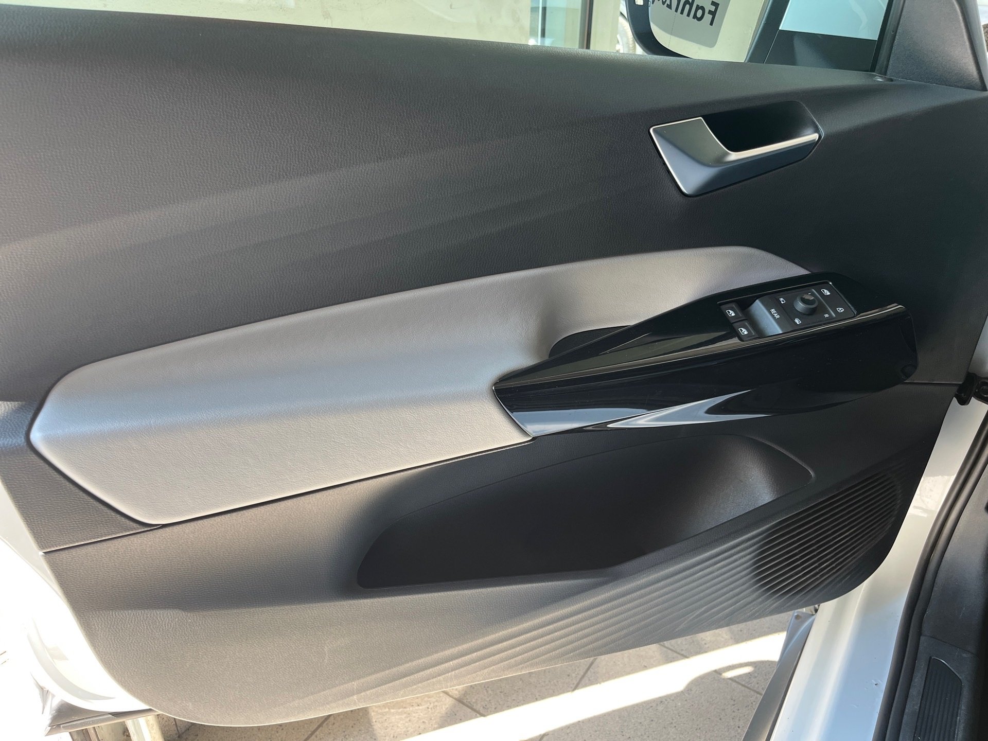 ID.3 PRO PERFORMANCE BUSINESS+RÜCKFAHRKAMERA+KEYLESS+NAVI PRO+LED-MATRIX+KLIMA