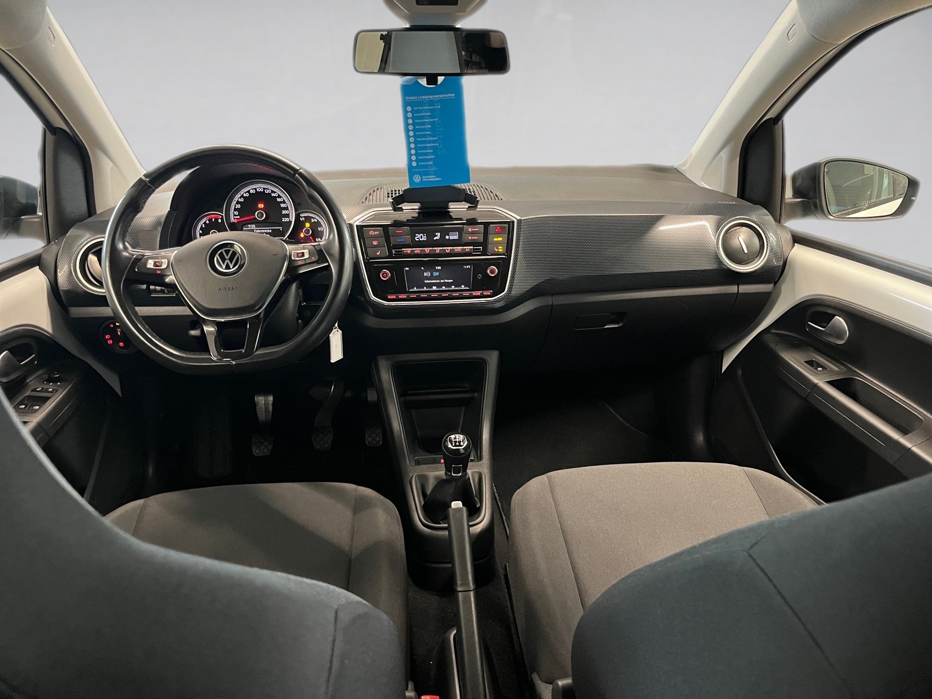 up! R-LINE+ALU 17+RÜCKFAHRKAMERA+WINTERPAKET+KLIMA+SPORTFAHRWERK+EINPARKHILF