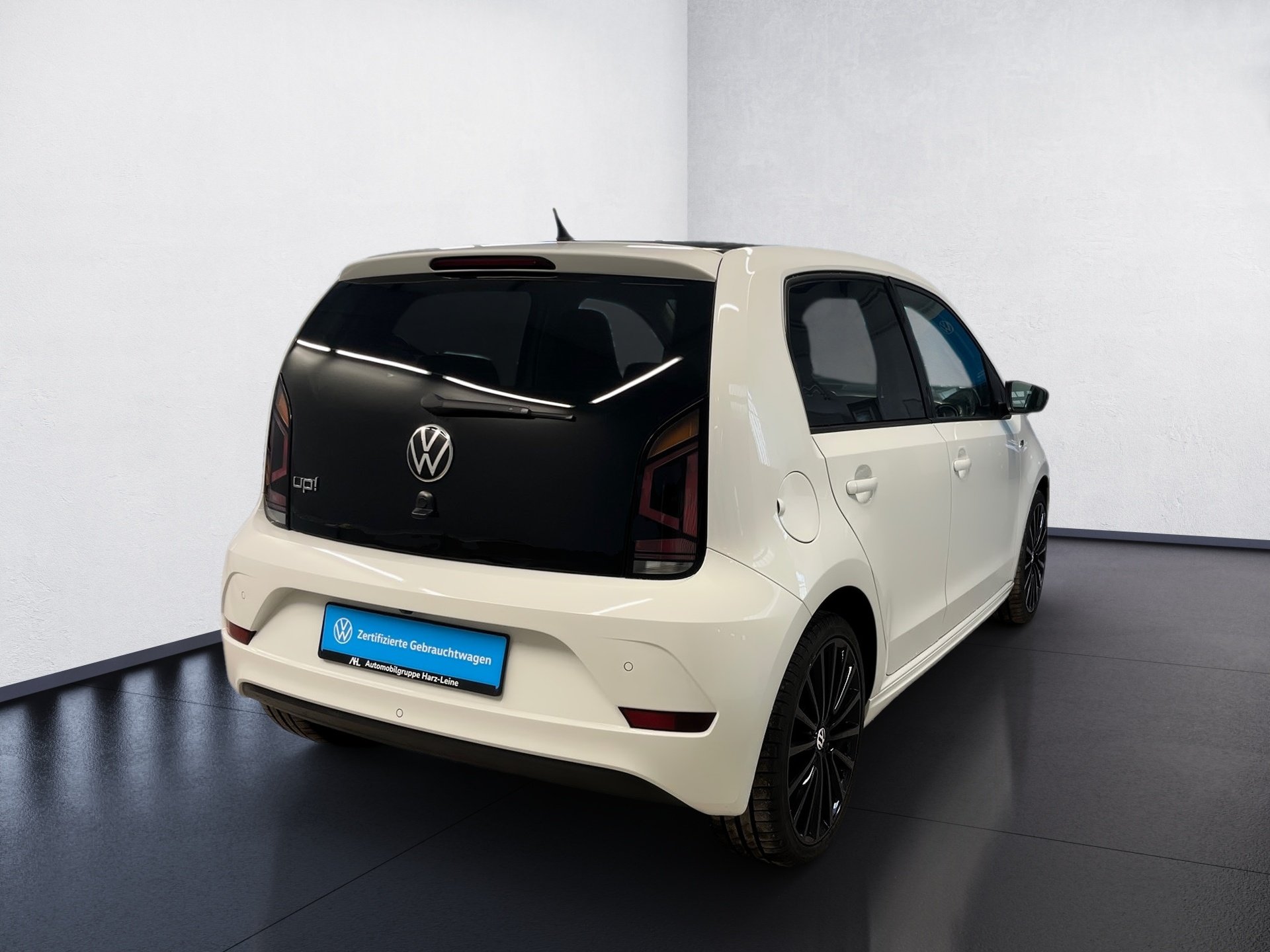 up! R-LINE+ALU 17+RÜCKFAHRKAMERA+WINTERPAKET+KLIMA+SPORTFAHRWERK+EINPARKHILF