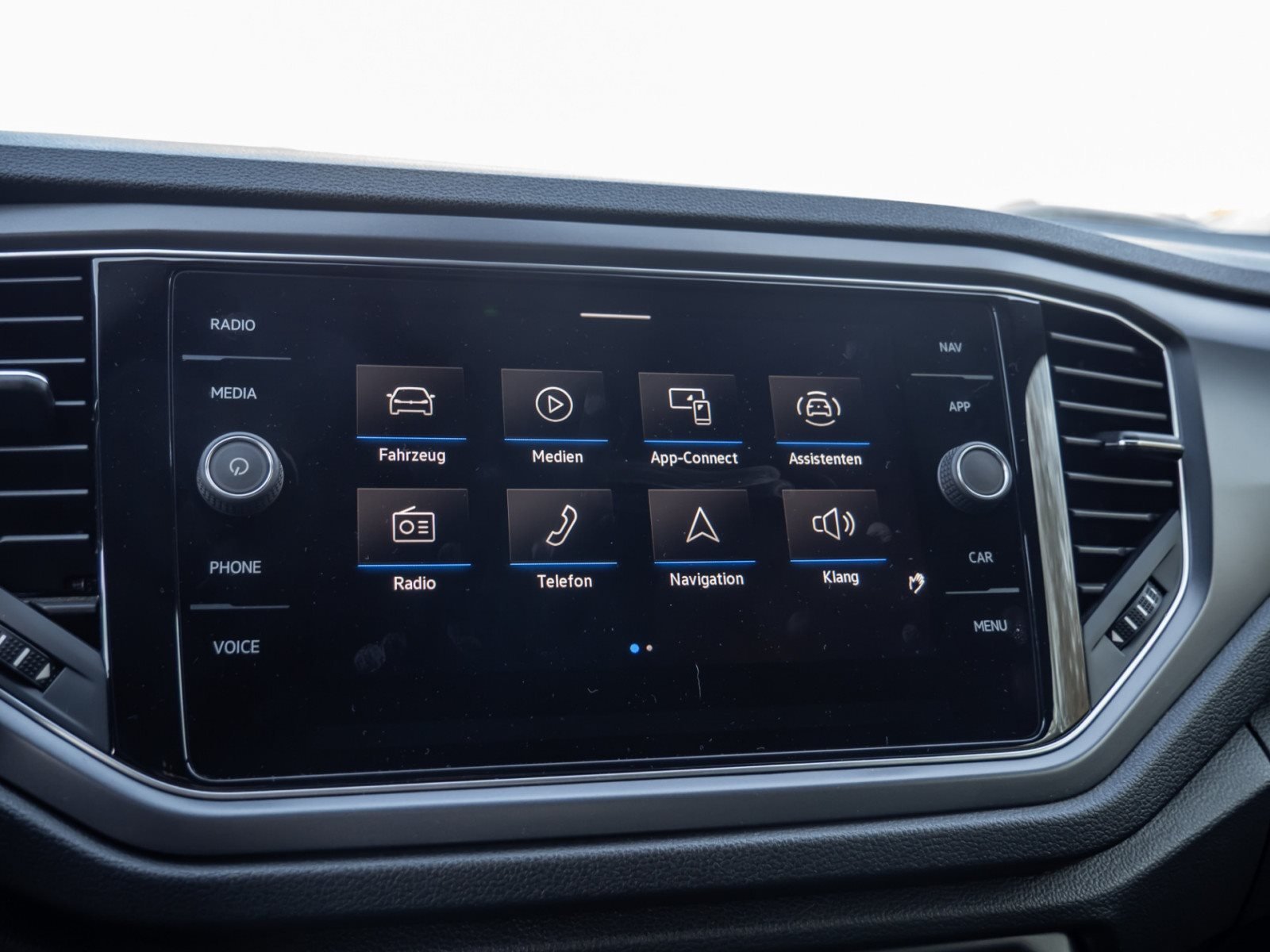 T-Roc Cabriolet R-LINE TSI DSG+ALU 19+LEDER+LED+RÜCKFAHRKAMERA+ACC+SPORTFAHRWERK+KLIMA