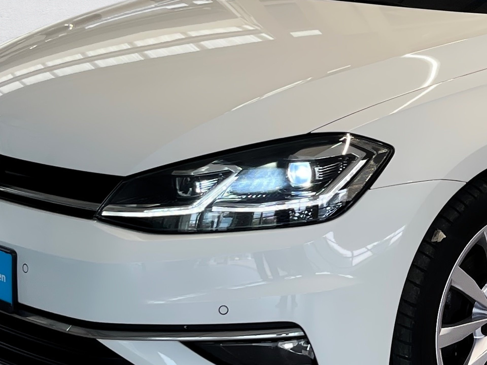 Golf VII HIGHLINE TSI+ALU 17+ACC+NAVI+LED+SPORTFAHWERK+MASSAGE+KLIMA+EINPARKHILFE