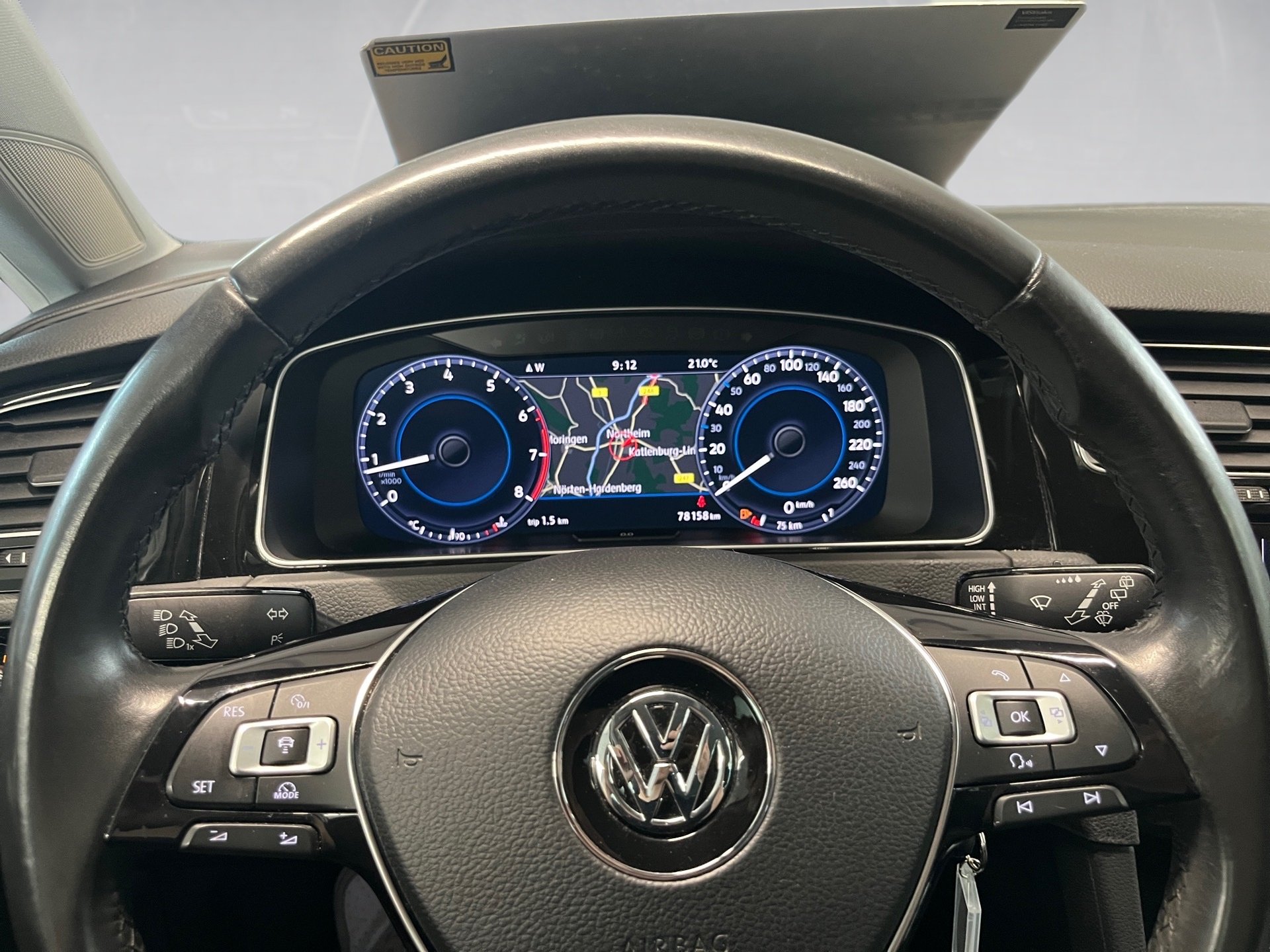 Golf VII HIGHLINE TSI+ALU 17+ACC+NAVI+LED+SPORTFAHWERK+MASSAGE+KLIMA+EINPARKHILFE