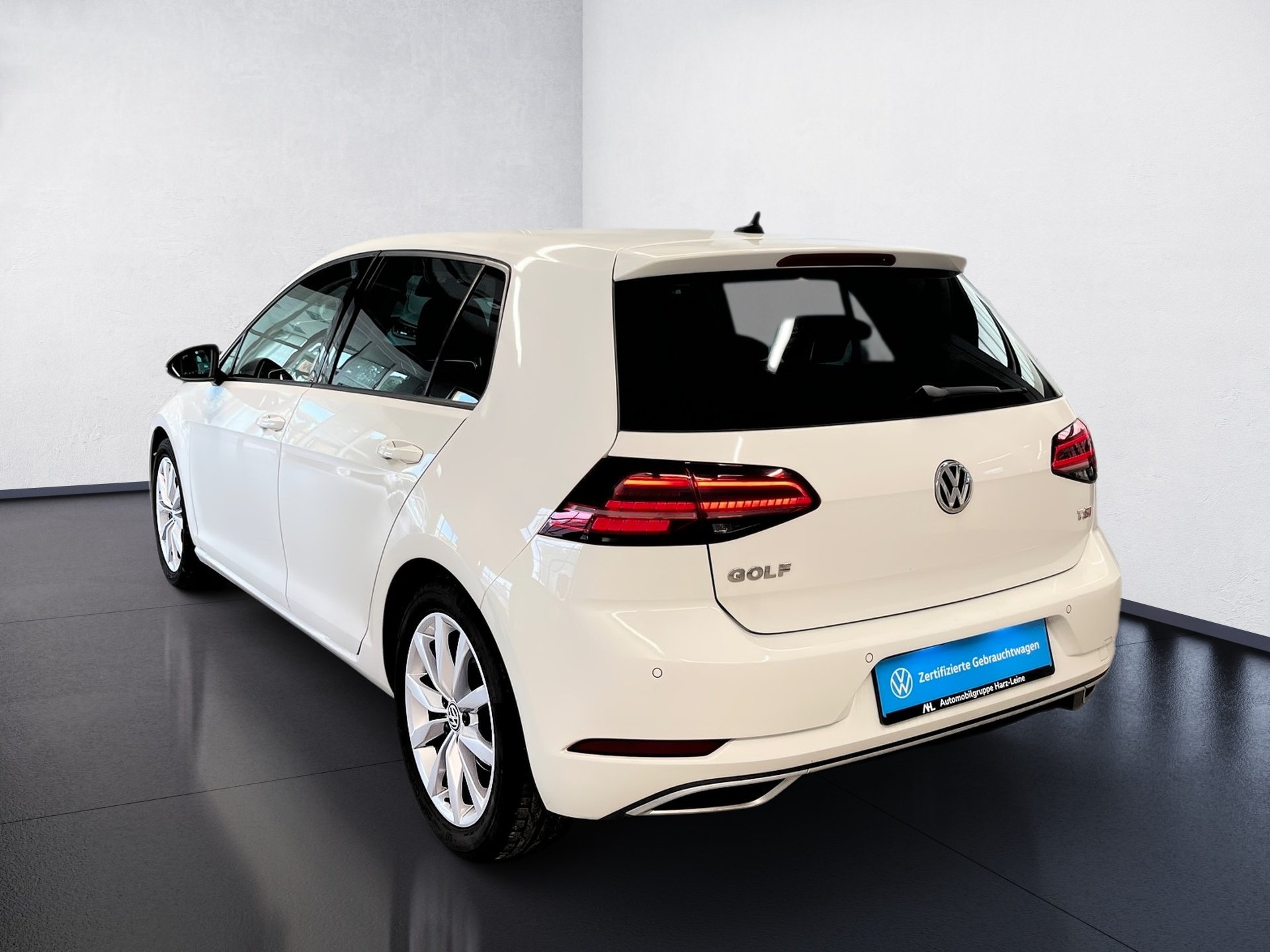 Golf VII HIGHLINE TSI+ALU 17+ACC+NAVI+LED+SPORTFAHWERK+MASSAGE+KLIMA+EINPARKHILFE