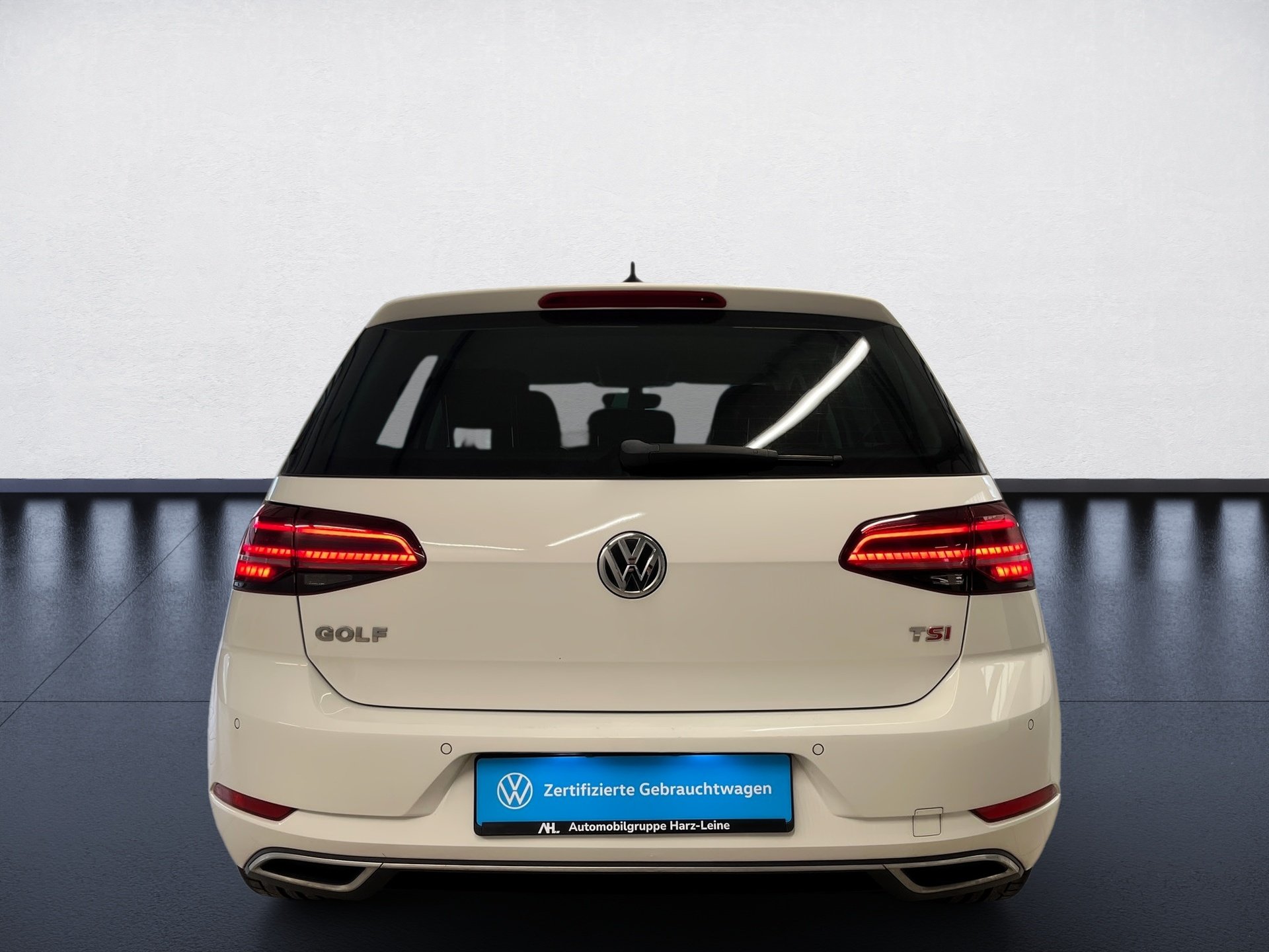 Golf VII HIGHLINE TSI+ALU 17+ACC+NAVI+LED+SPORTFAHWERK+MASSAGE+KLIMA+EINPARKHILFE