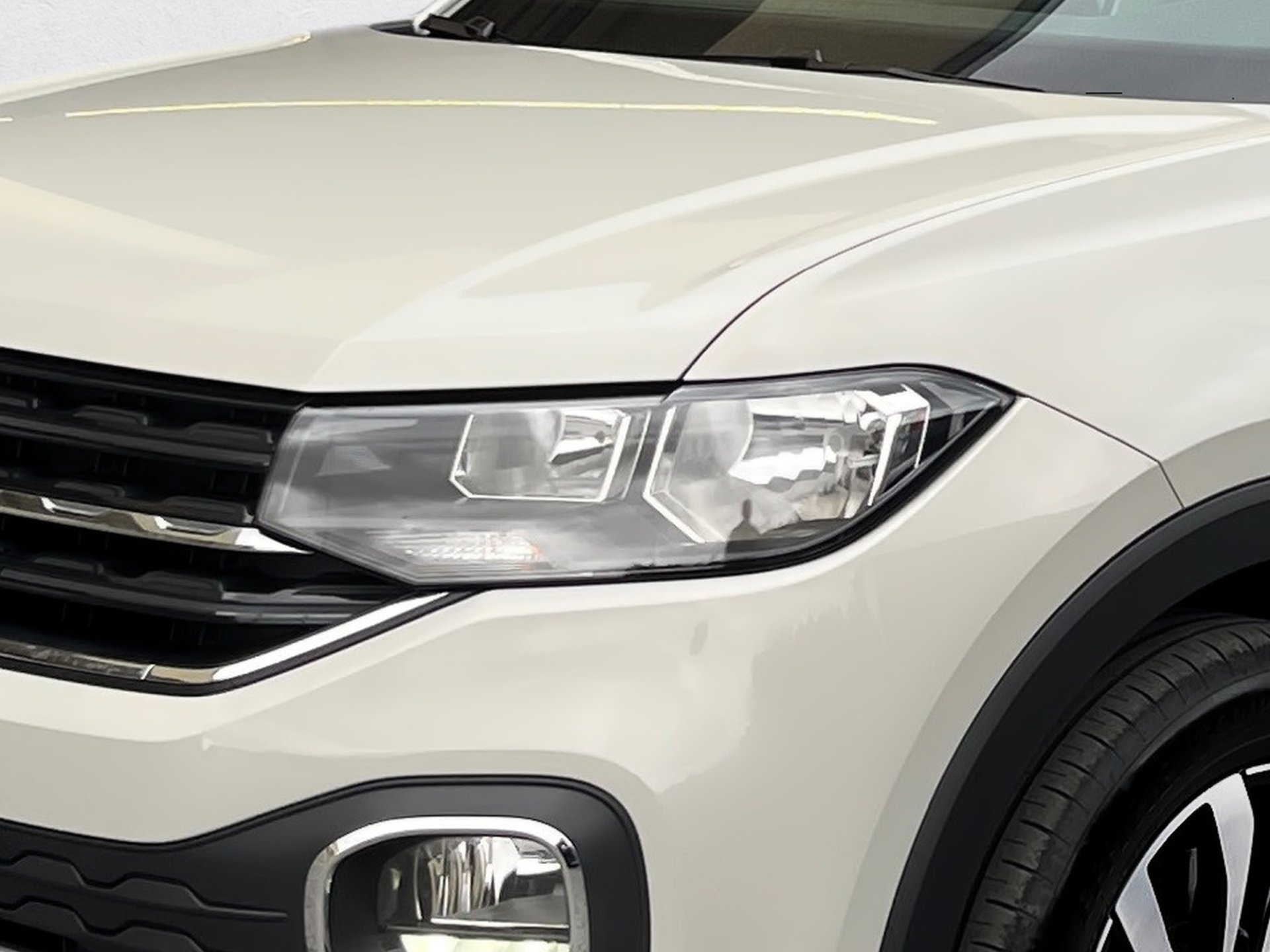 T-Cross ACTIVE TSI DSG+ALU 16+TRAVEL ASSIST+ACC+RÜCKFAHRKAMERA+APP CONNECT