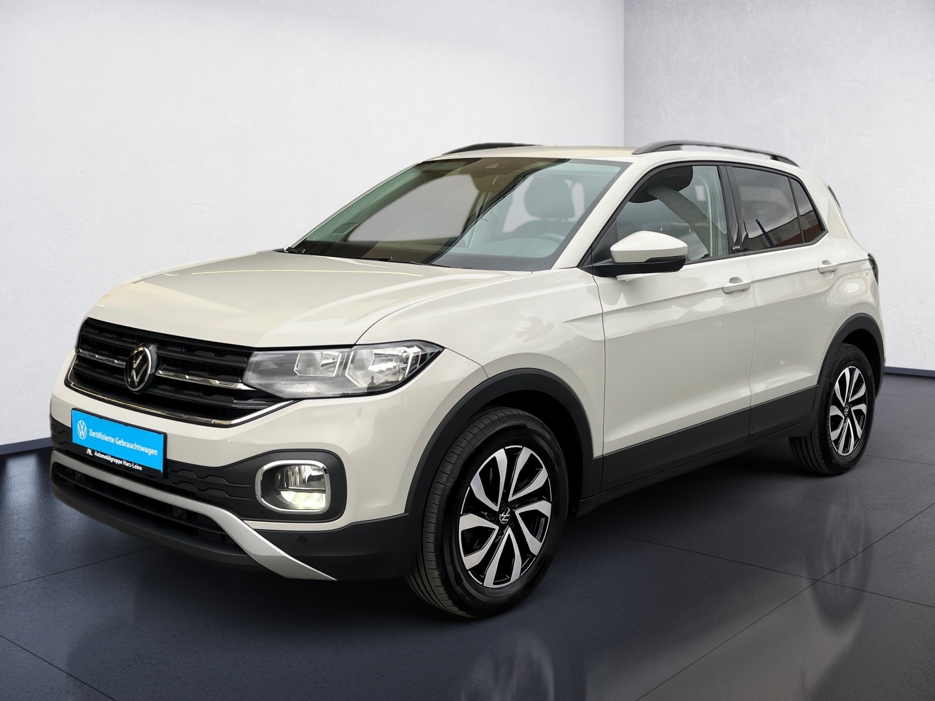 T-Cross ACTIVE TSI DSG+ALU 16+TRAVEL ASSIST+ACC+RÜCKFAHRKAMERA+APP CONNECT