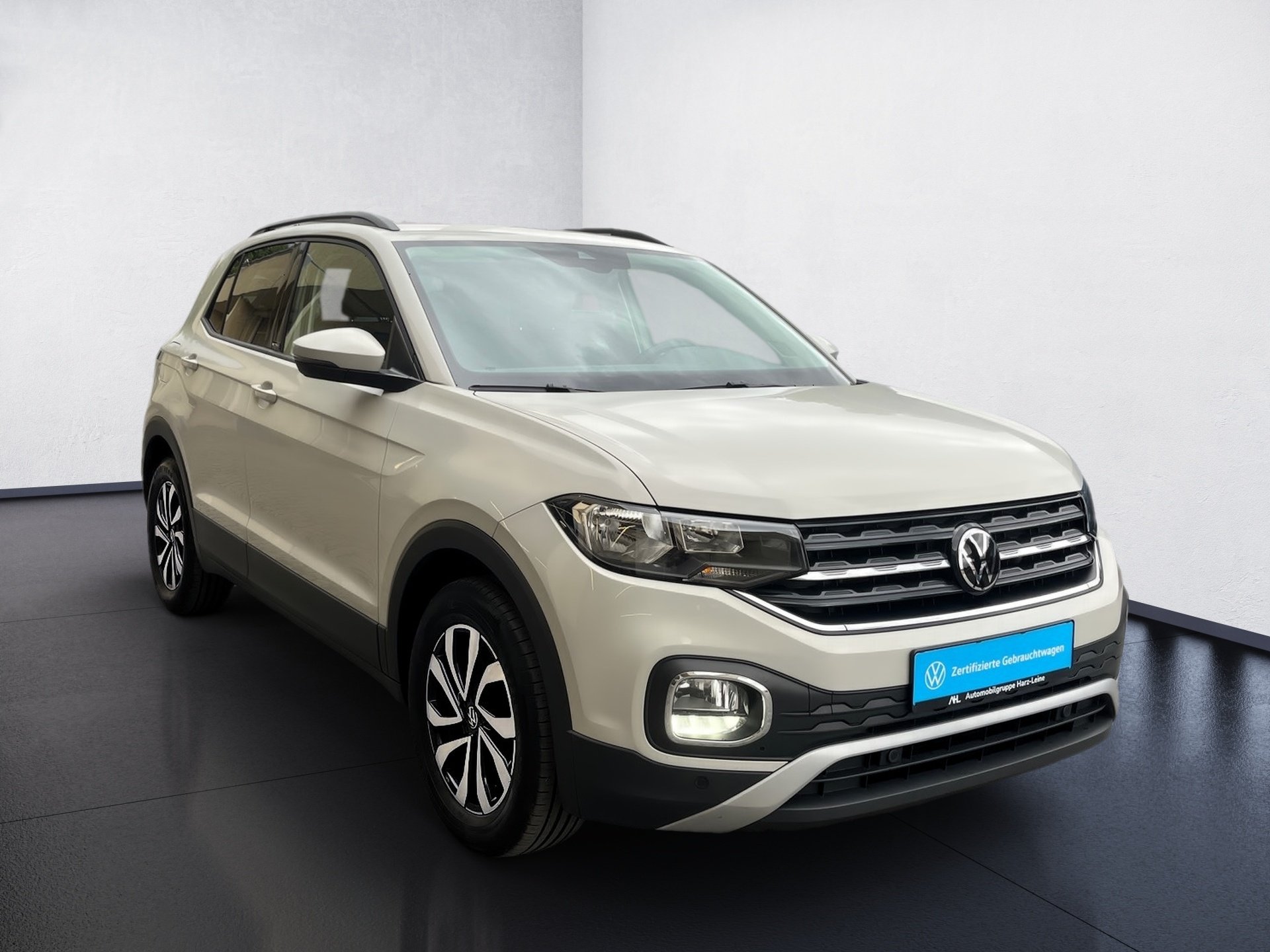 T-Cross ACTIVE TSI DSG+ALU 16+TRAVEL ASSIST+ACC+RÜCKFAHRKAMERA+APP CONNECT