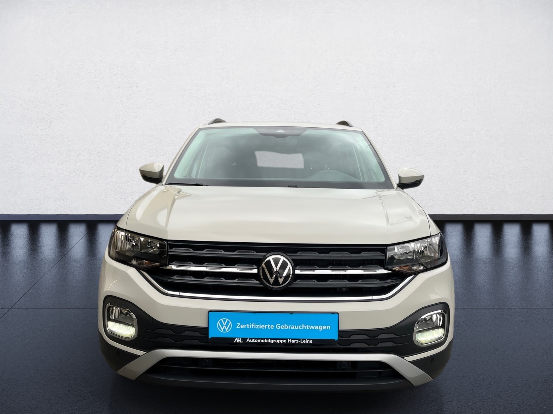 T-Cross ACTIVE TSI DSG+ALU 16+TRAVEL ASSIST+ACC+RÜCKFAHRKAMERA+APP CONNECT