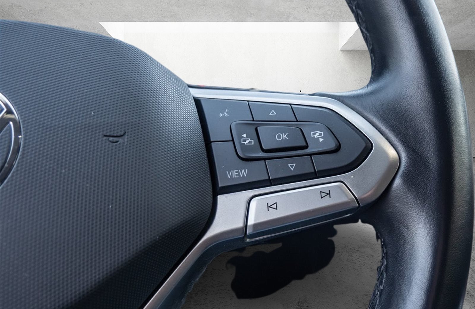 Passat Variant BUSINESS TDI DSG+ALU 16+LED+ACC+APP CONNECT+KLIMA+RÜCKFAHRKAMERA+TRAVEL