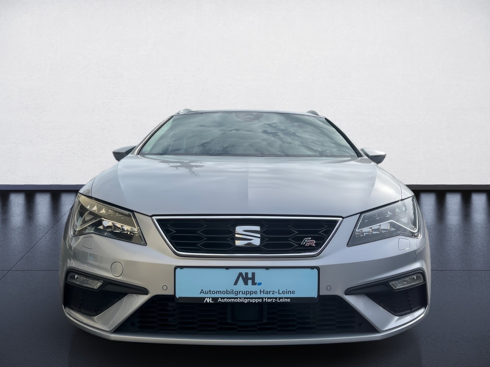 Leon SPORTSTOURER FR+ALU 18+RÜCKFAHRKAMERA+ACC+DCC+LED+NAVI