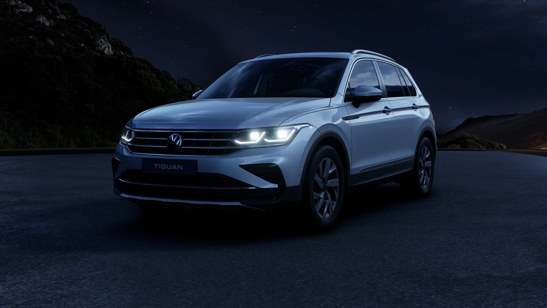 Tiguan ELEGANCE TDI+ALU 18+PANO+KEYLESS ACCESS+ACC+NAVI PRO+LED-MATRIX