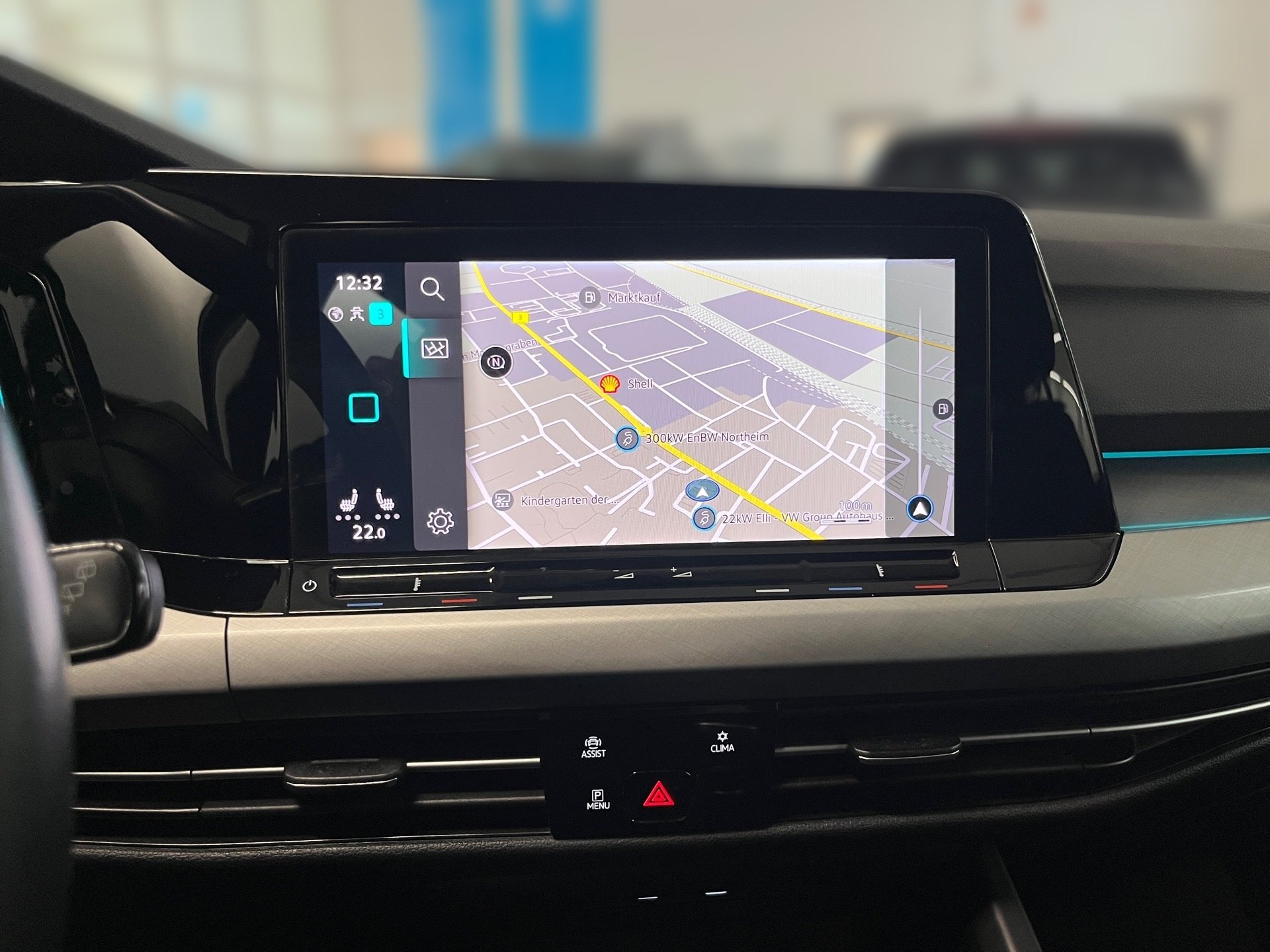 Golf VIII Variant LIFE TDI+ALU 16+NAVI+LED+WINTERPAKET+SITZHEIZUNG+APP CONNECT+KLIMA