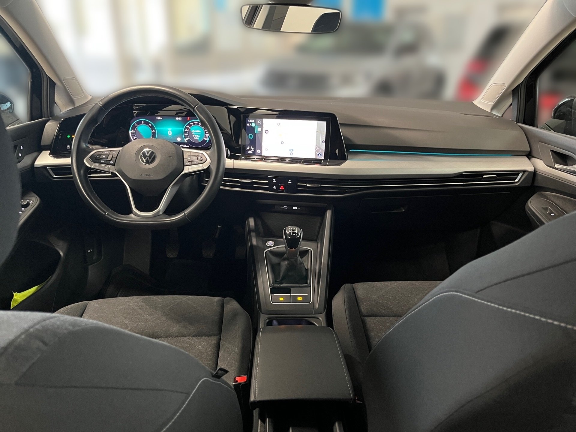 Golf VIII Variant LIFE TDI+ALU 16+NAVI+LED+WINTERPAKET+SITZHEIZUNG+APP CONNECT+KLIMA