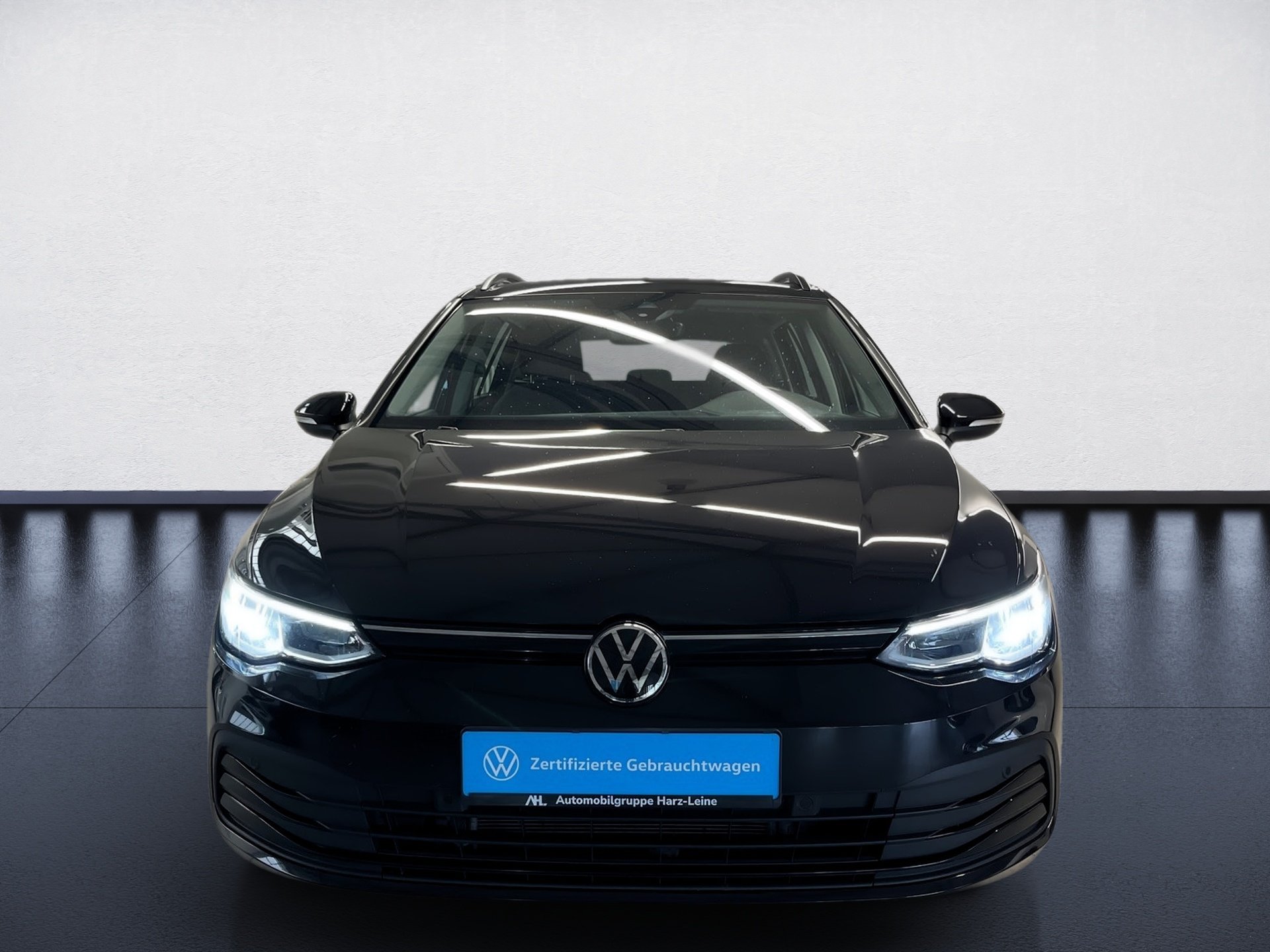 Golf VIII Variant LIFE TDI+ALU 16+NAVI+LED+WINTERPAKET+SITZHEIZUNG+APP CONNECT+KLIMA