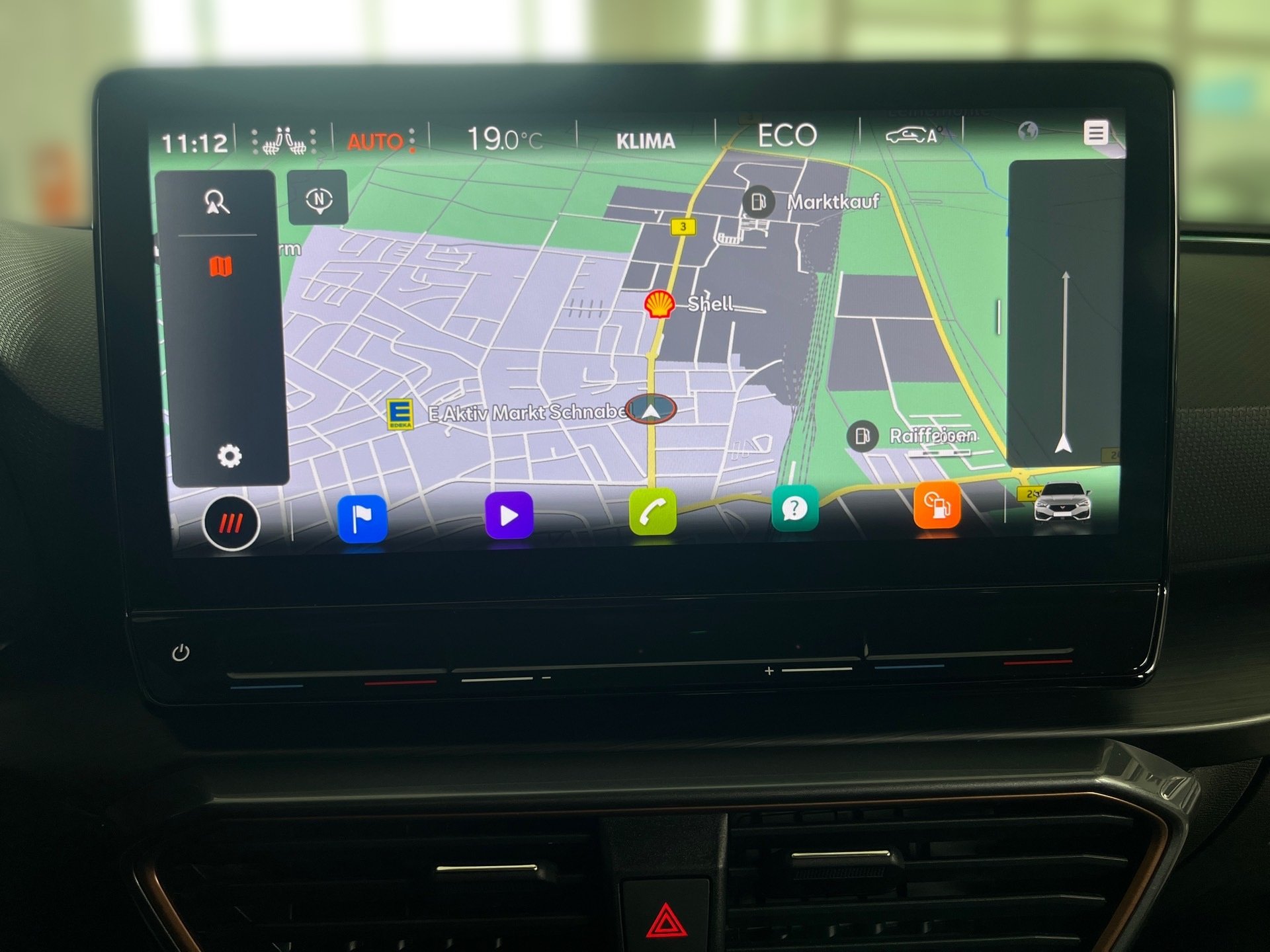 Leon Sportstourer e-HYBRID DSG+ALU 18+DCC+RÜCKFAHRKAMERA+KEYLESS+LED+NAVI+STAUASSISTENT+