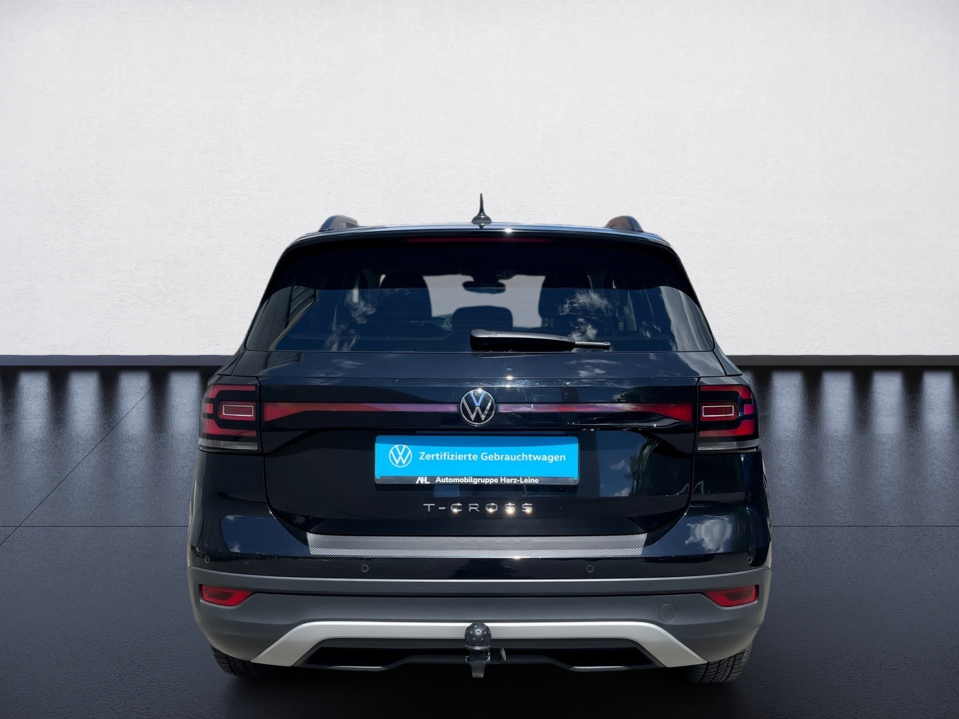T-Cross ACTIVE TSI+NEUER MOTOR+AHK+ALU 16+ACC+EINPARKHILFE+NAVI+KLIMA+APP CONNEC