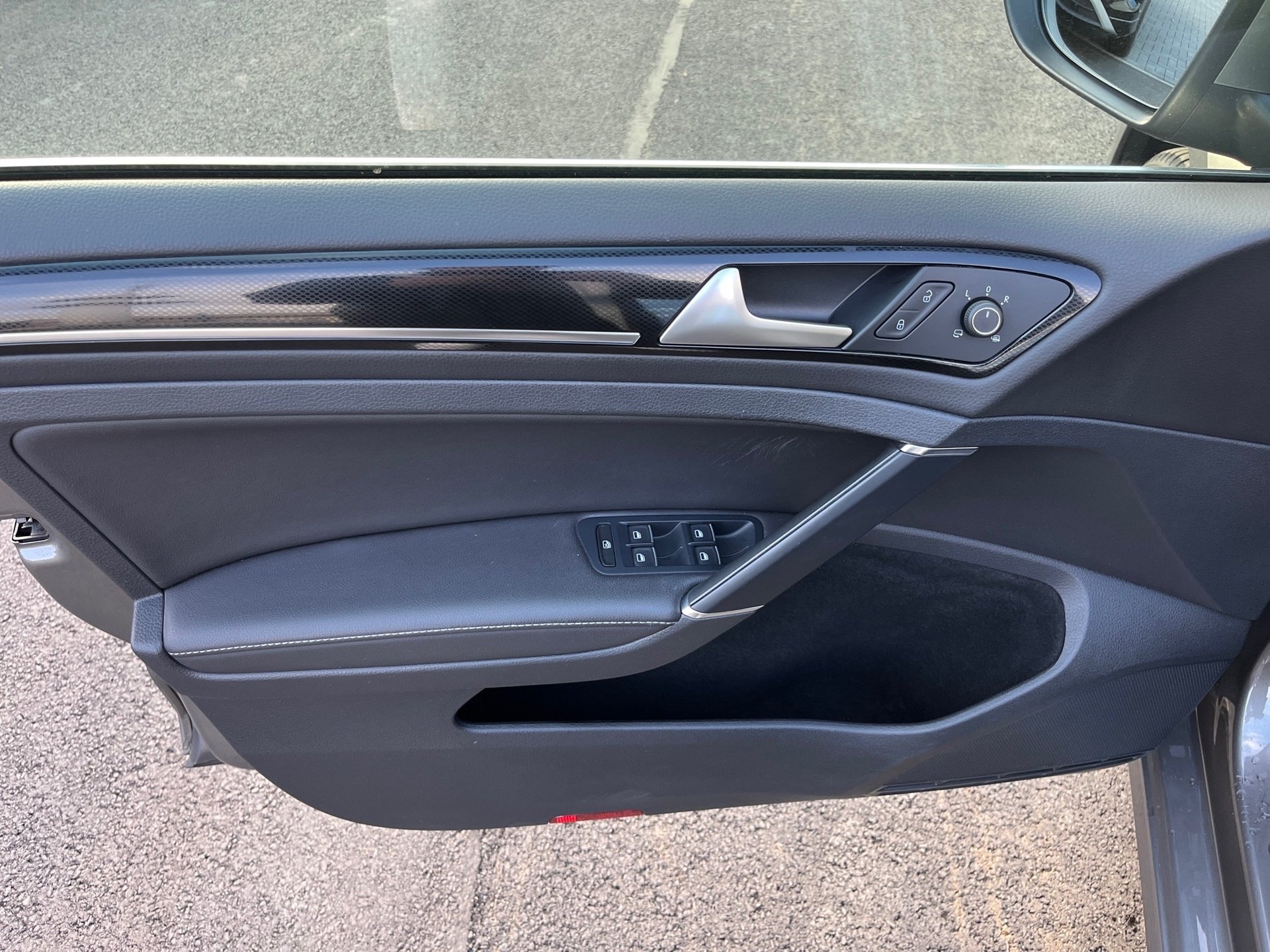 Golf VII Variant HIGHLINE TSI DSG+ALU 16+RÜCKFAHRKAMERA+ACC+EINPARKHILFE+KLIMA+RADIO