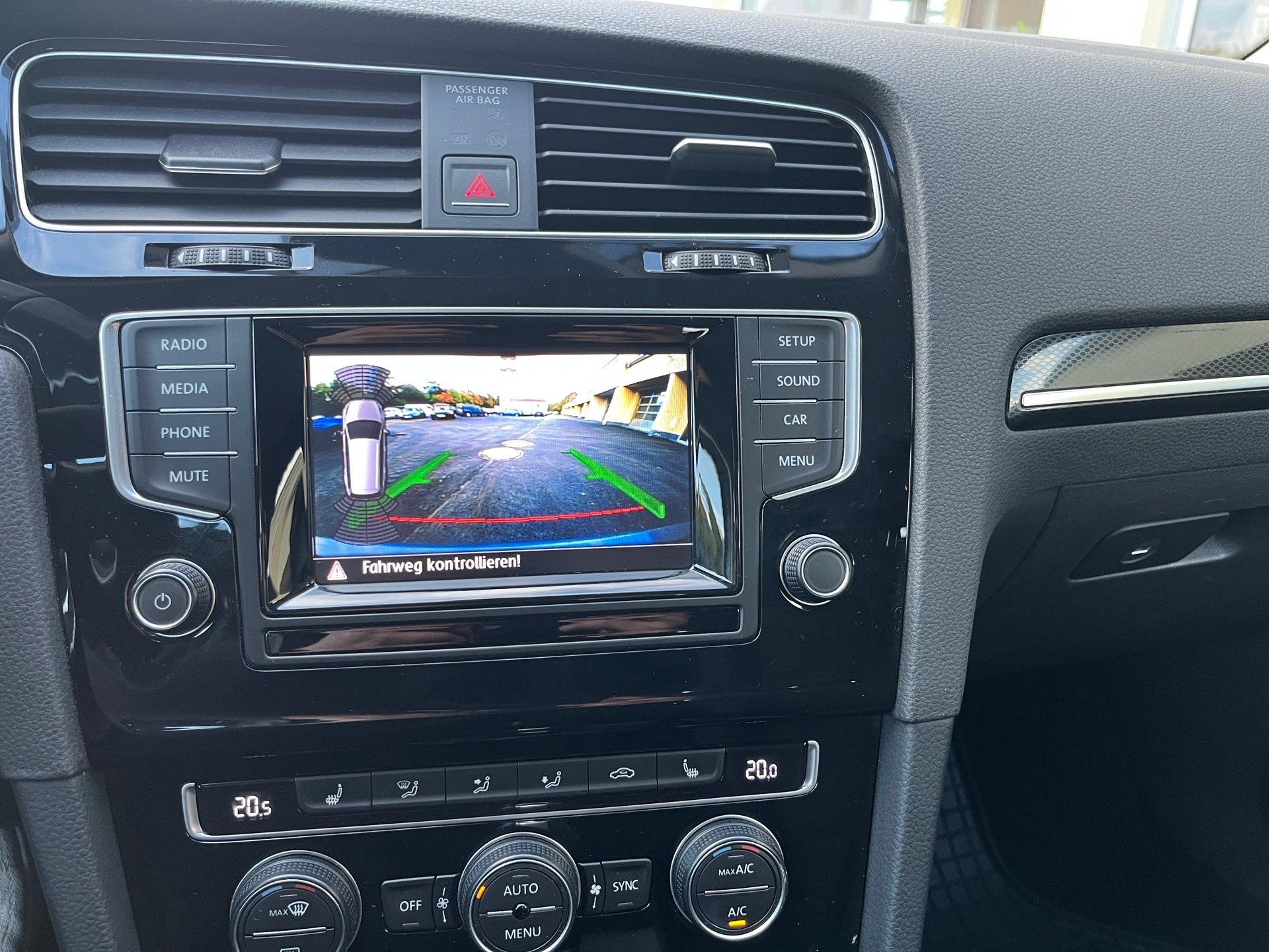 Golf VII Variant HIGHLINE TSI DSG+ALU 16+RÜCKFAHRKAMERA+ACC+EINPARKHILFE+KLIMA+RADIO