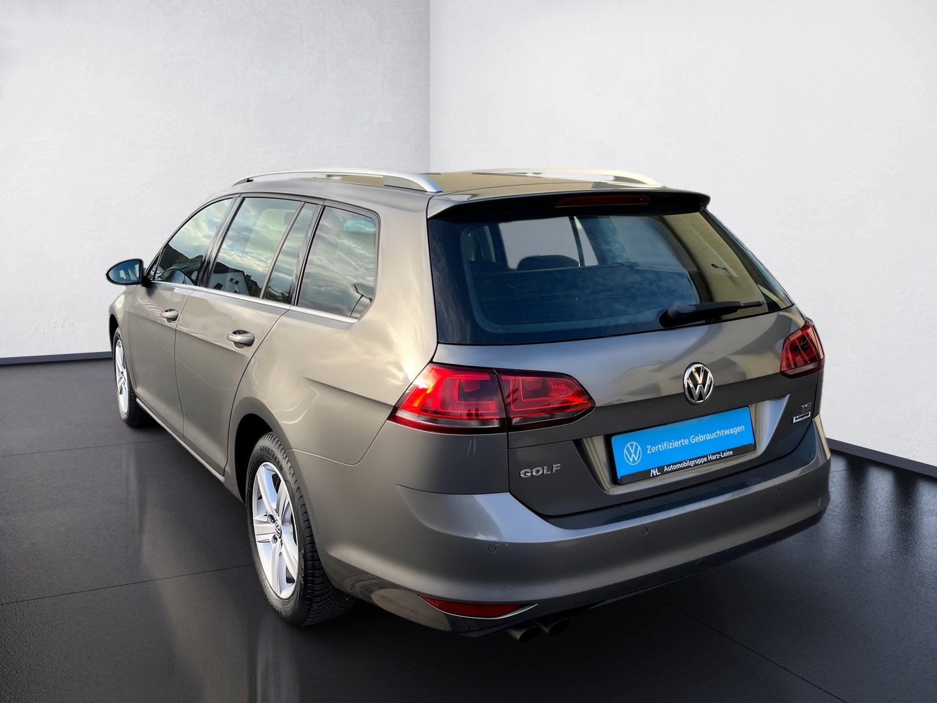 Golf VII Variant HIGHLINE TSI DSG+ALU 16+RÜCKFAHRKAMERA+ACC+EINPARKHILFE+KLIMA+RADIO