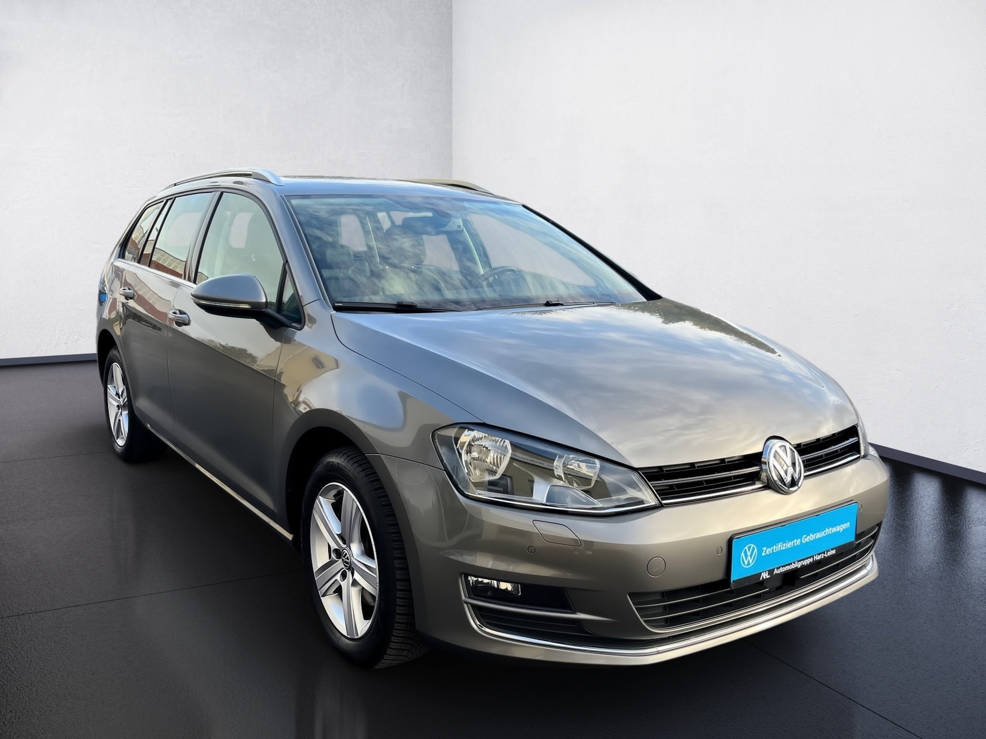 Golf VII Variant HIGHLINE TSI DSG+ALU 16+RÜCKFAHRKAMERA+ACC+EINPARKHILFE+KLIMA+RADIO