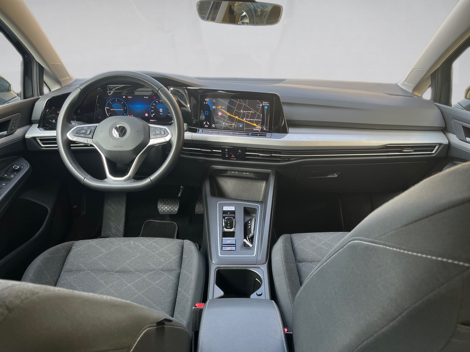 Golf VIII Variant LIFE TDI DSG+ALU 16+TRAVEL ASSIST+NAVI+LED+APP CONNECT+BUSINESS-PAKET+KL