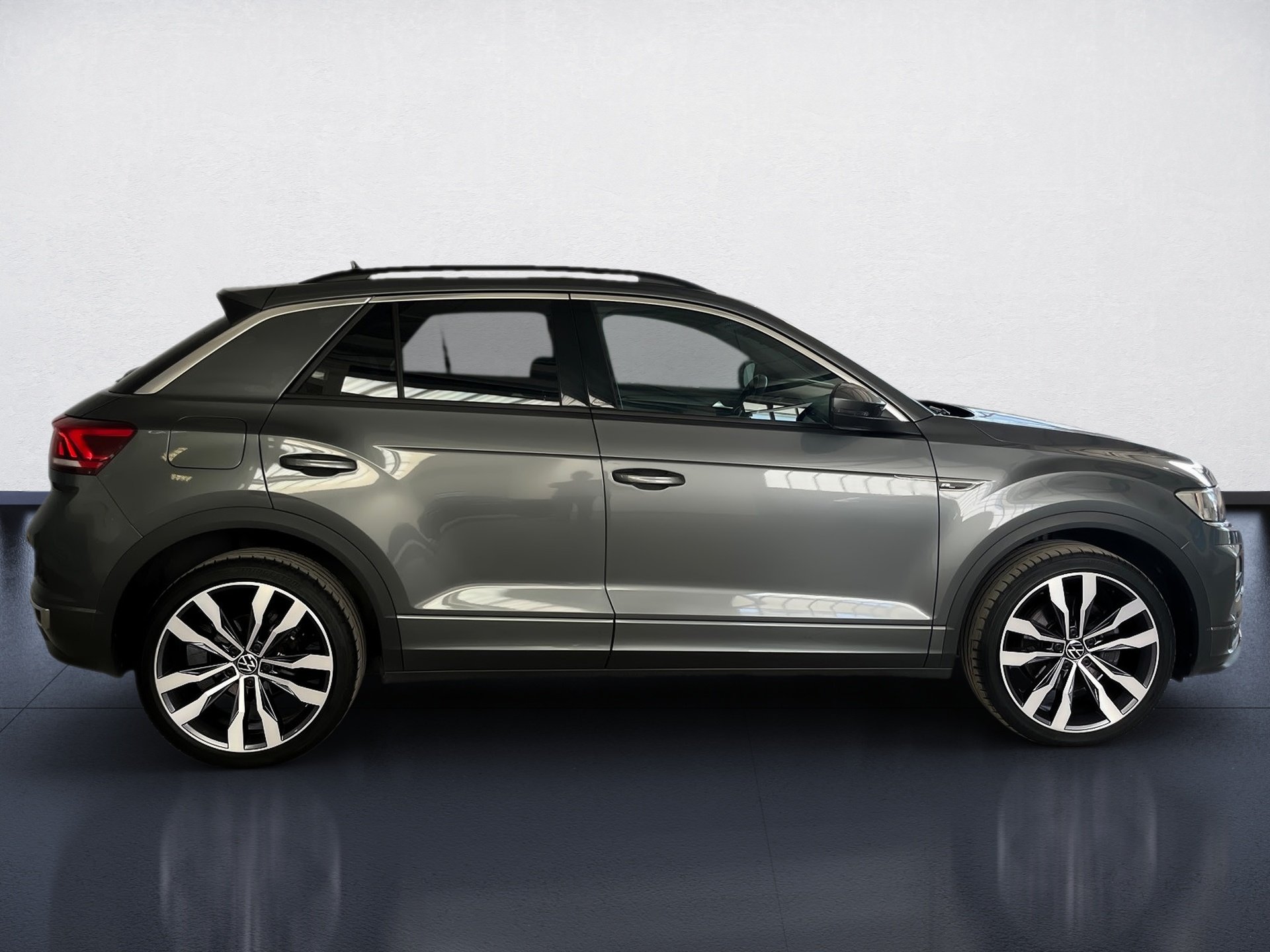 T-ROC SPORT TSI DSG+ALU 19+AHK+NAVI+EINPARKHILFE+SITZHEIZUNG+WINTERPAKET+KLIMA