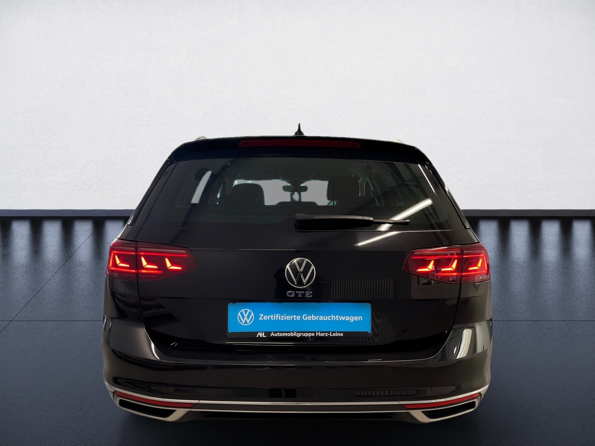 Passat Variant GTE DSG+AHK+ALU 18+RÜCKFAHRKAMERA+TRAVEL ASSIST+LED-MATRIX+NAVI+APP CONN