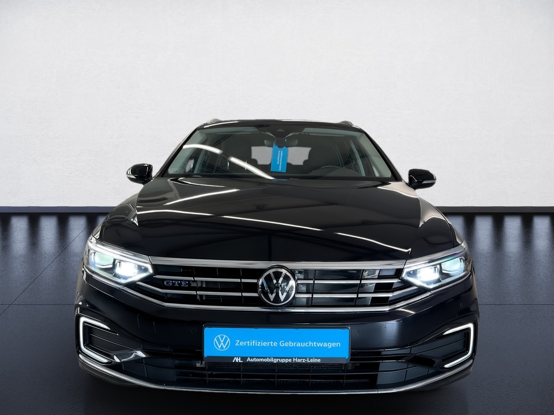 Passat Variant GTE DSG+AHK+ALU 18+RÜCKFAHRKAMERA+TRAVEL ASSIST+LED-MATRIX+NAVI+APP CONN