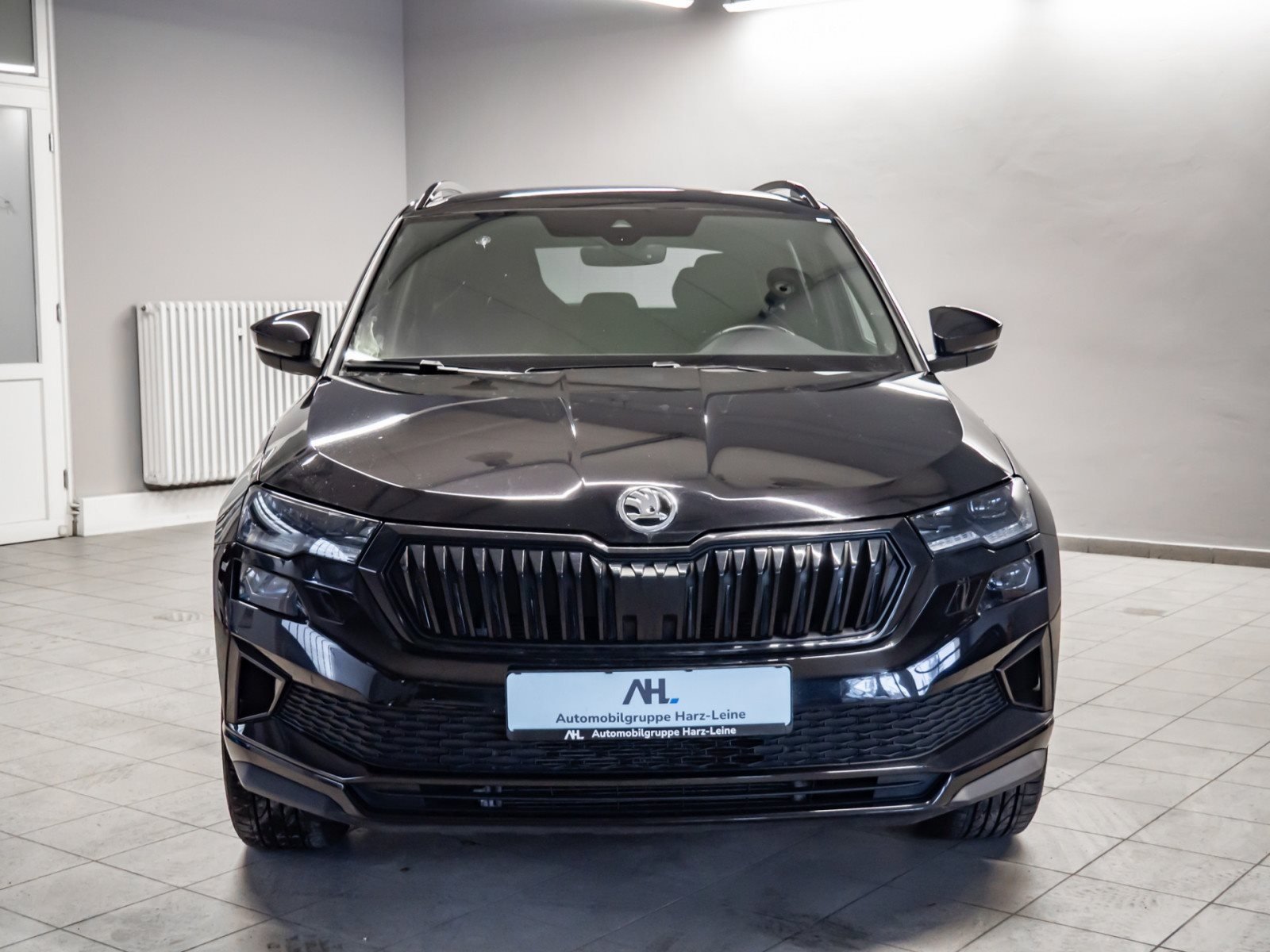 Karoq SPORTLINE TDI DSG 4x4+ALU 19+DCC+NAVI+LED-MATRIX+SMART LINK+KLIMA