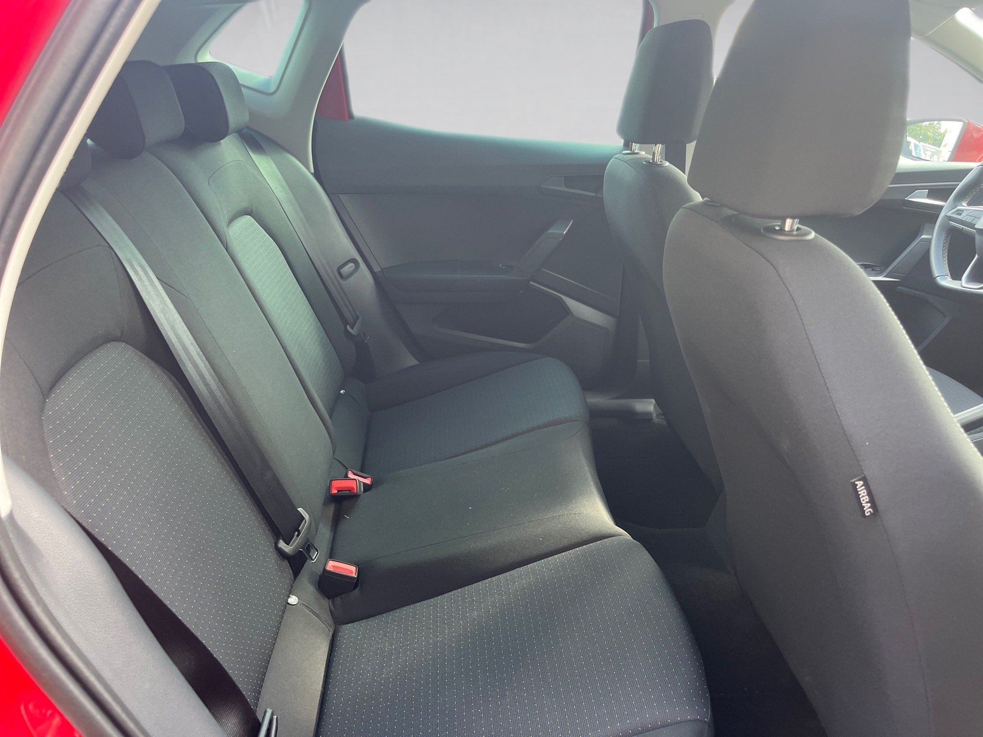 Ibiza STYLE TSI+ALU 15+LED+SITZHEIZUNG+MIRROR LINK+SPURHALTEASSISTENT+KOMFORT