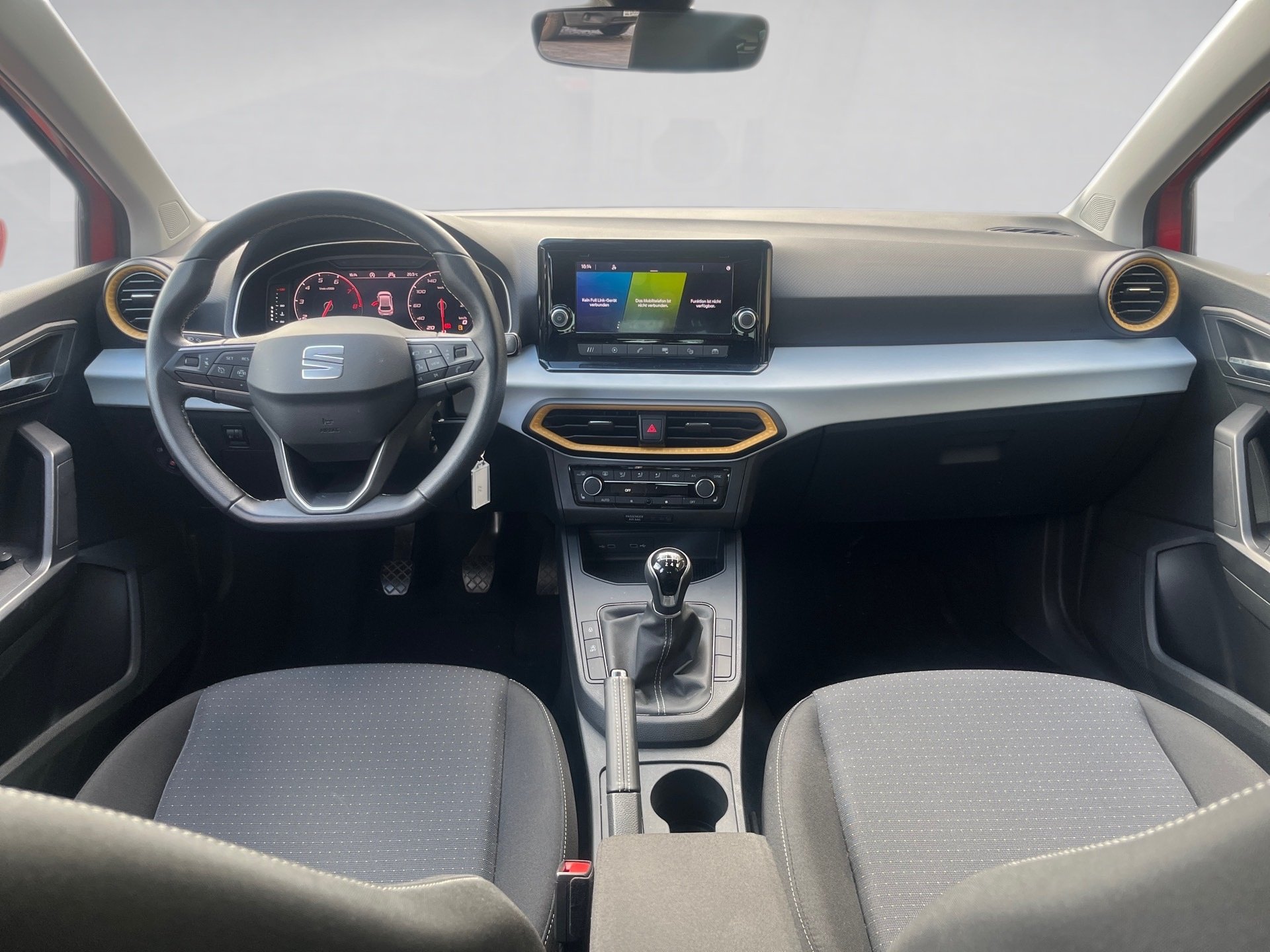 Ibiza STYLE TSI+ALU 15+LED+SITZHEIZUNG+MIRROR LINK+SPURHALTEASSISTENT+KOMFORT