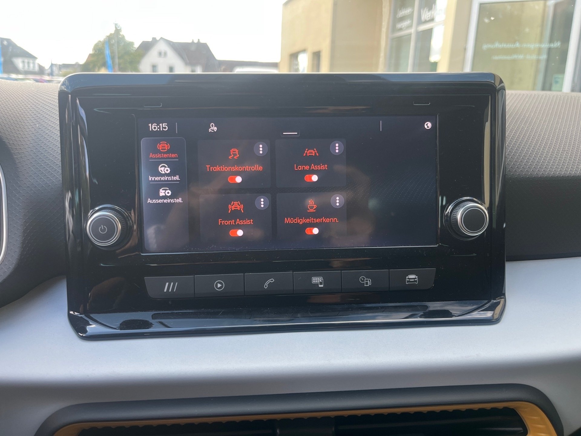 Ibiza STYLE TSI+ALU 15+LED+SITZHEIZUNG+MIRROR LINK+SPURHALTEASSISTENT+KOMFORT