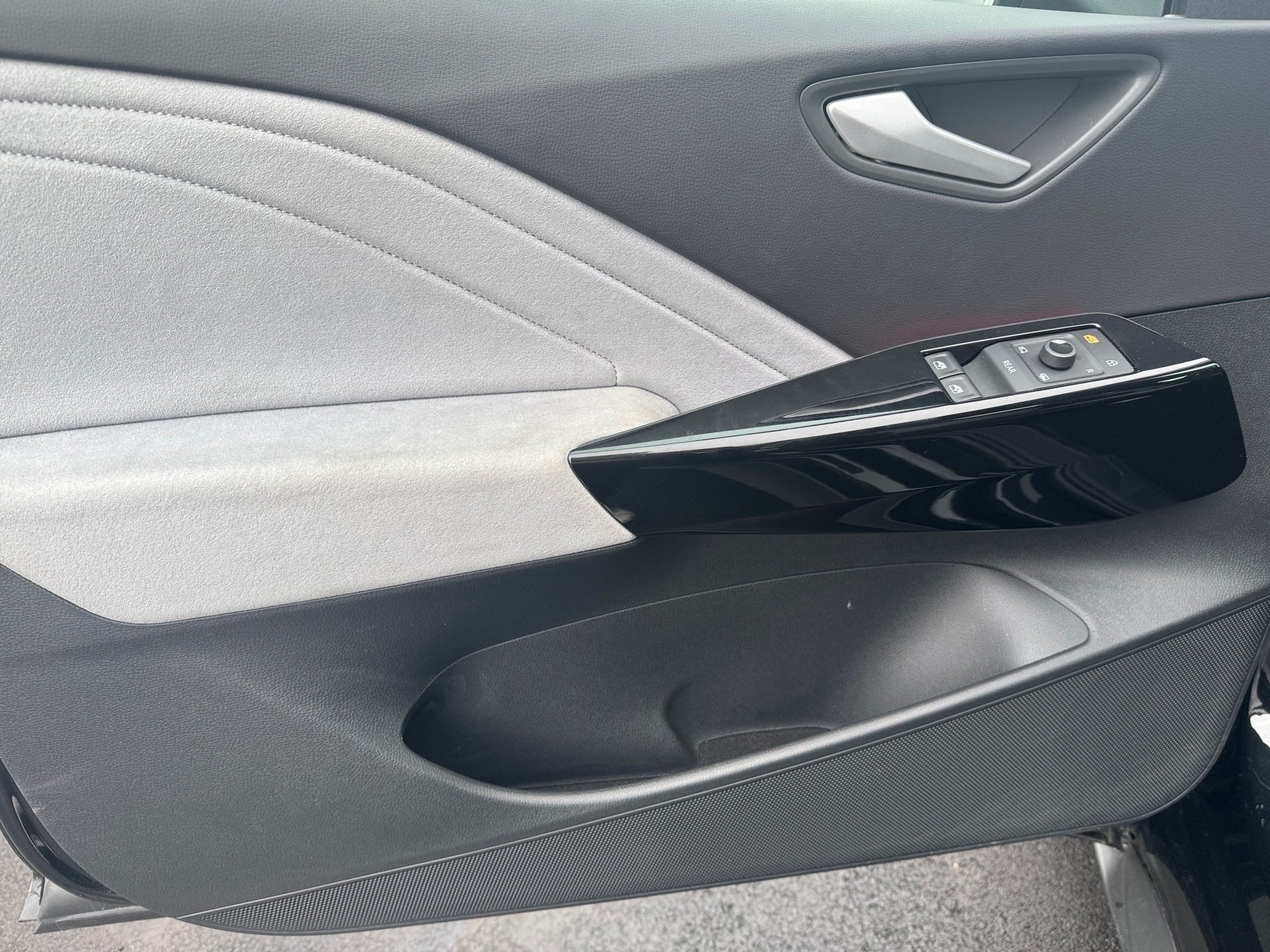 ID.3 MOVE+ALU 19+RÜCKFAHRKAMERA+TRAVEL ASSIST+ACC+LED+APP CONNECT+SPRACHBEDIE