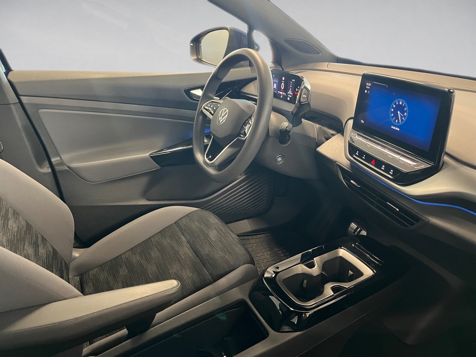 ID.4 PURE+RÜCKFAHRKAMERA+KEYLESS+NAVI PRO+PARK ASSIST+ACC+LED+APP CONNECT+KLIMA