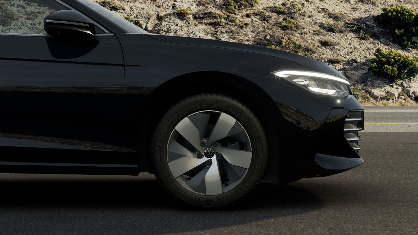 Passat BUSINESS TDI DSG+ALU 17+360° KAMERA+AHK+TRAVEL ASSIST+LED+ACC+APPCONNECT