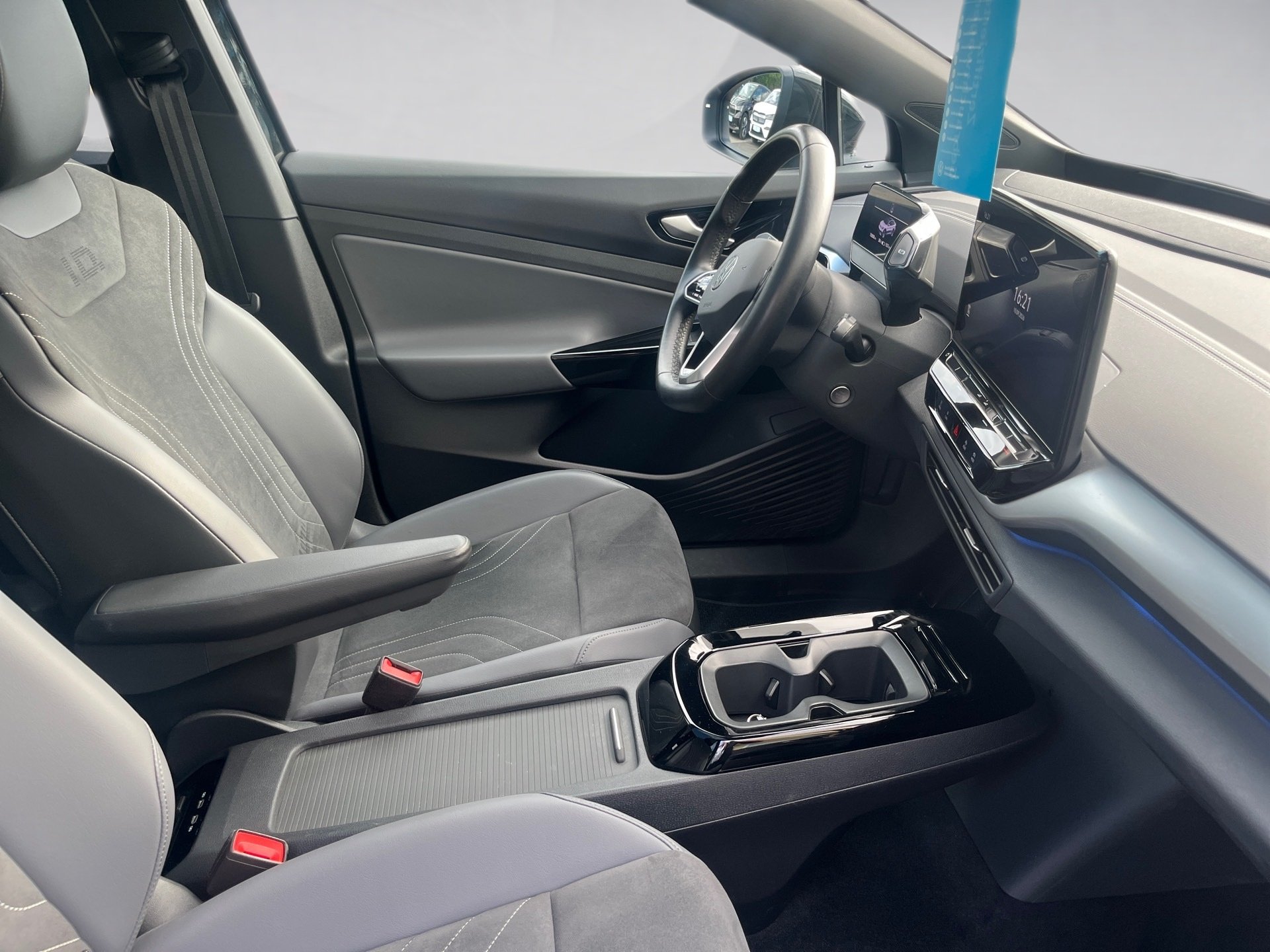 ID.5 PRO+ALU 19+RÜCKFAHRKAMERA+AHK+LED-MATRIX+PARKASSISTEN+ACC+APP CONNECT