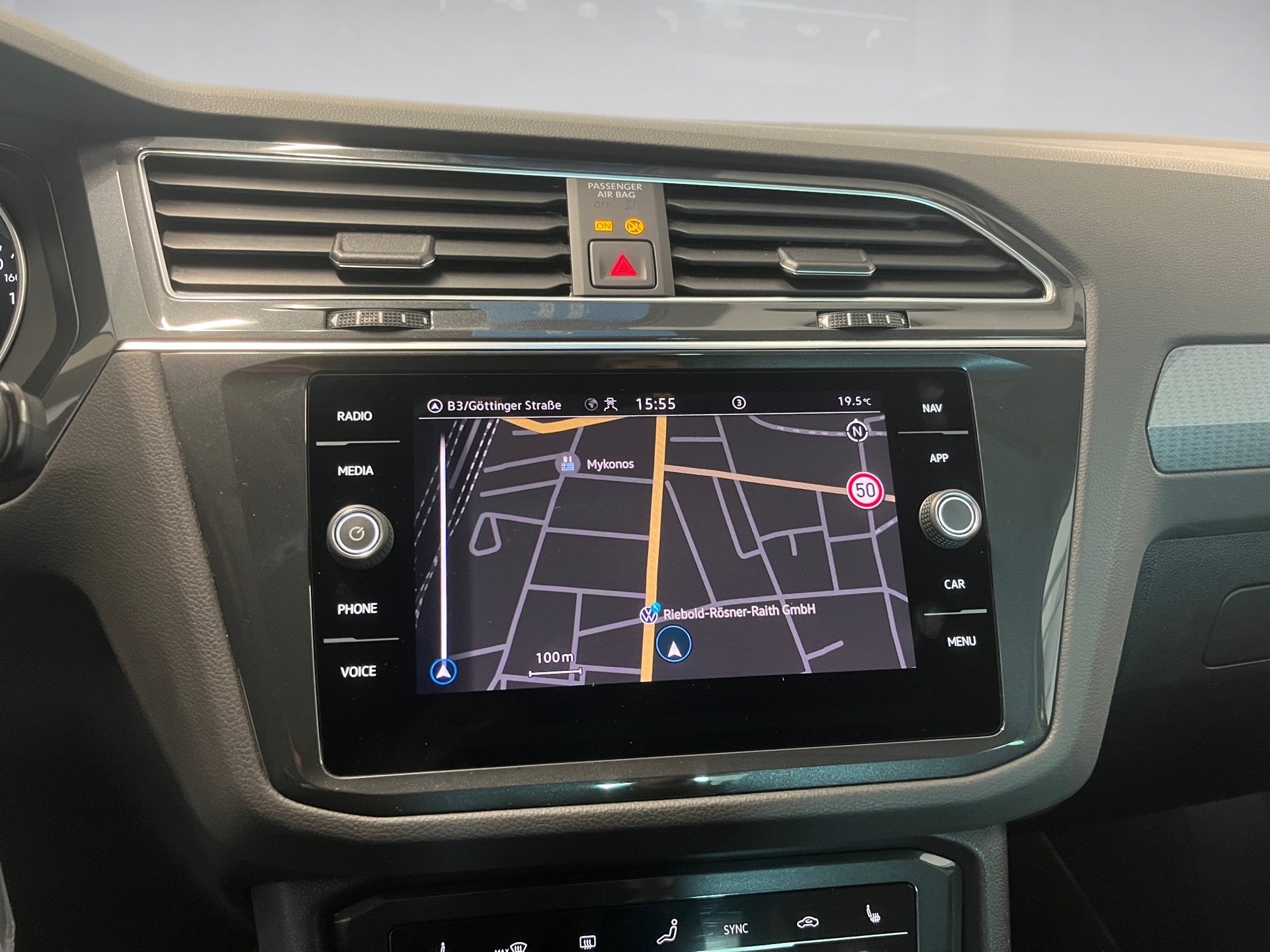 Tiguan LIFE TSI+ALU 17+NAVI+PARK ASSIST+TRAVEL ASSIST+LED+ACC+KLIMA+SITZHEIZUNG