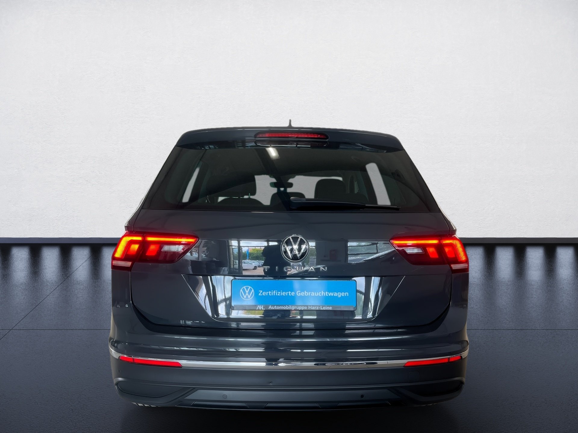 Tiguan LIFE TSI+ALU 17+NAVI+PARK ASSIST+TRAVEL ASSIST+LED+ACC+KLIMA+SITZHEIZUNG