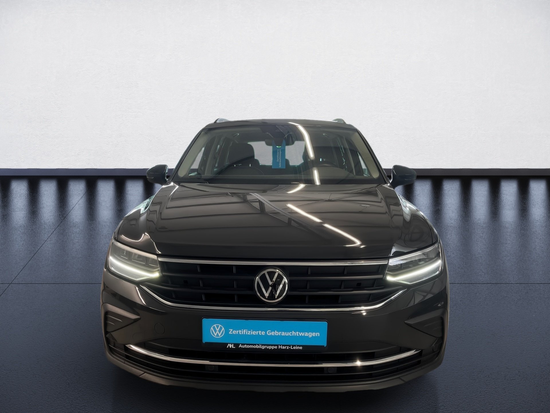 Tiguan LIFE TSI+ALU 17+NAVI+PARK ASSIST+TRAVEL ASSIST+LED+ACC+KLIMA+SITZHEIZUNG