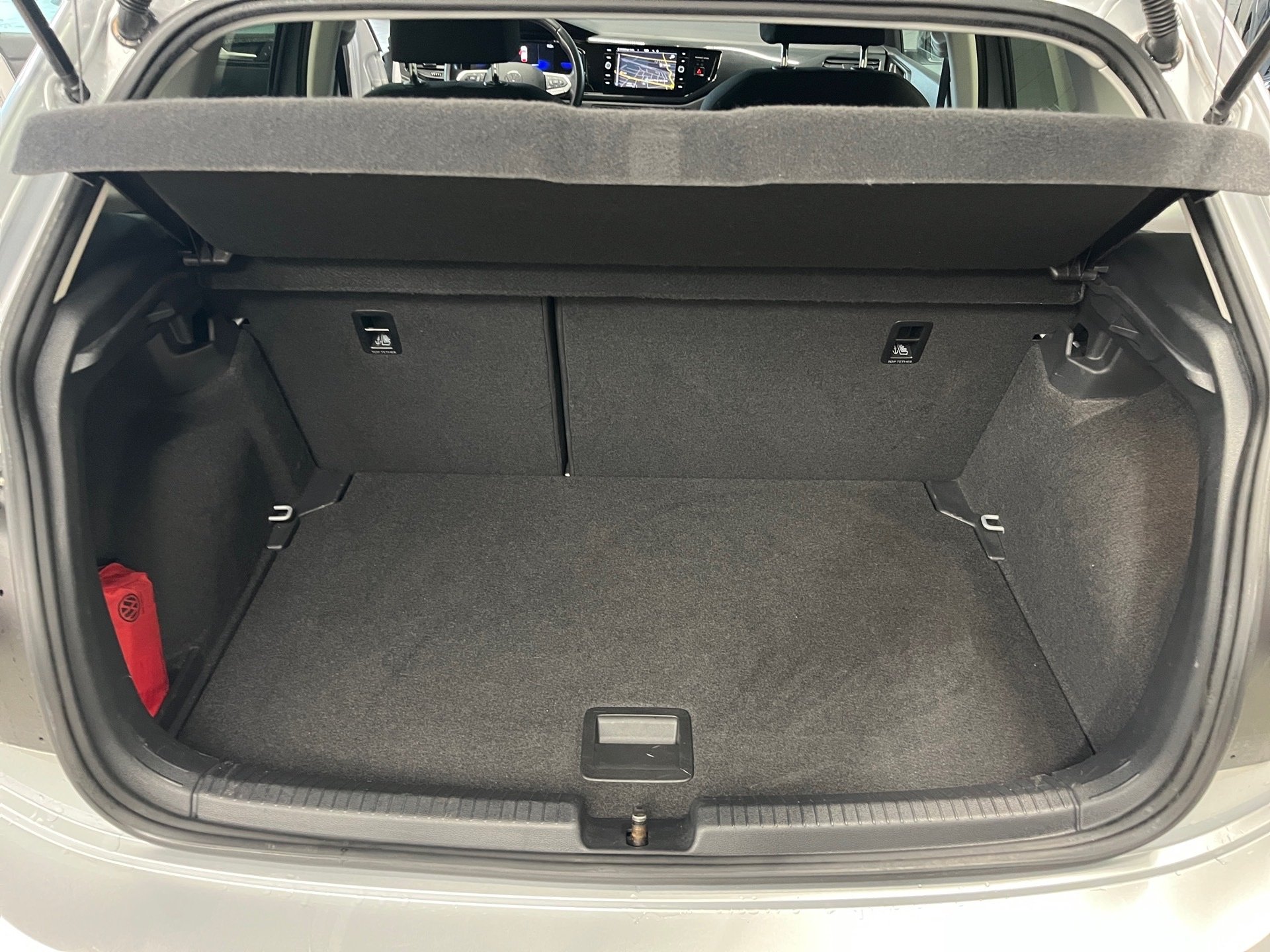 Polo LIFE TSI+NAVI+LED+EINPARKHILFE+KLIMA+APP CONNECT+SITZHEIZUNG+NOTBREMSASSIS