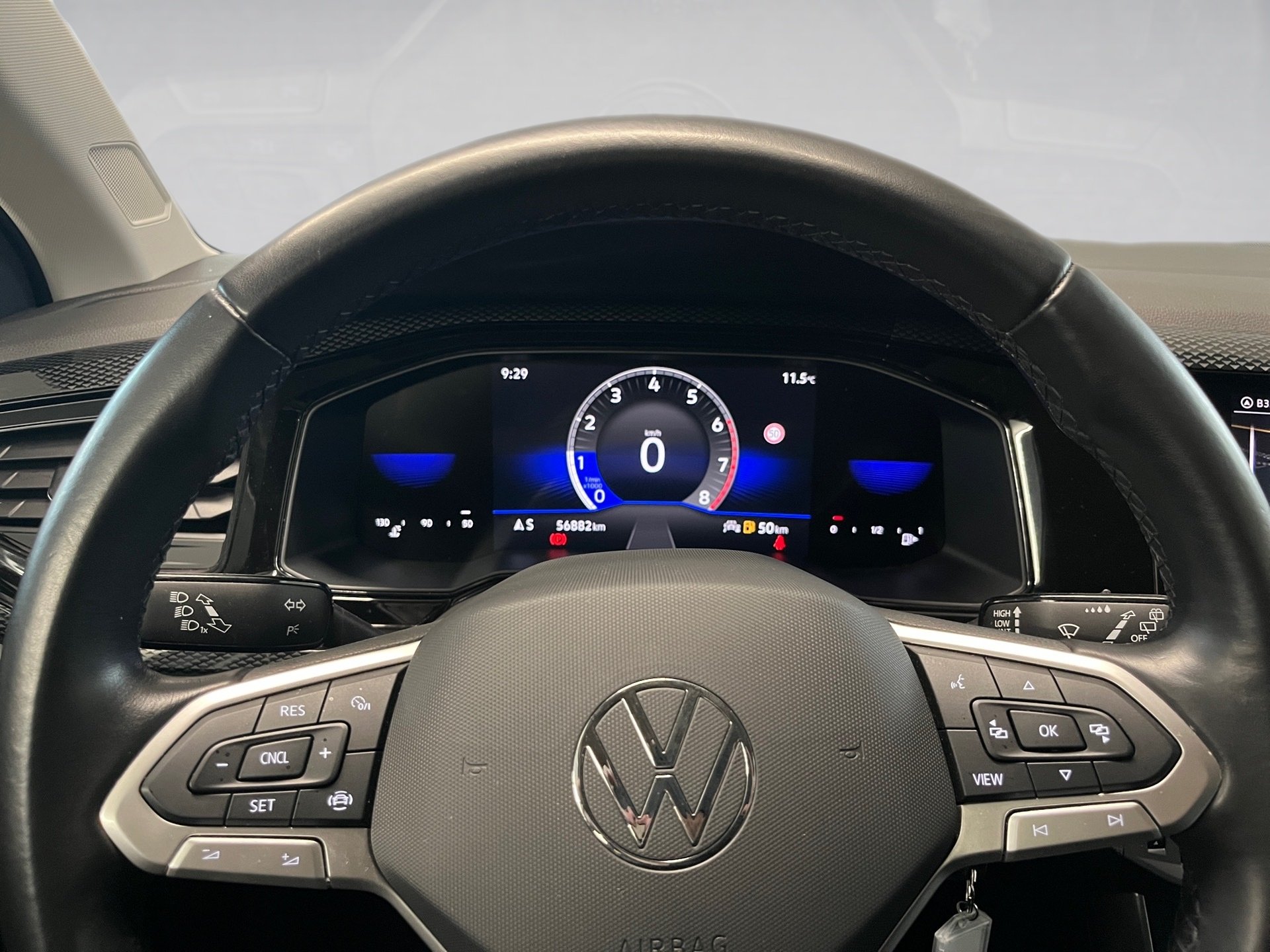 Polo LIFE TSI+NAVI+LED+EINPARKHILFE+KLIMA+APP CONNECT+SITZHEIZUNG+NOTBREMSASSIS