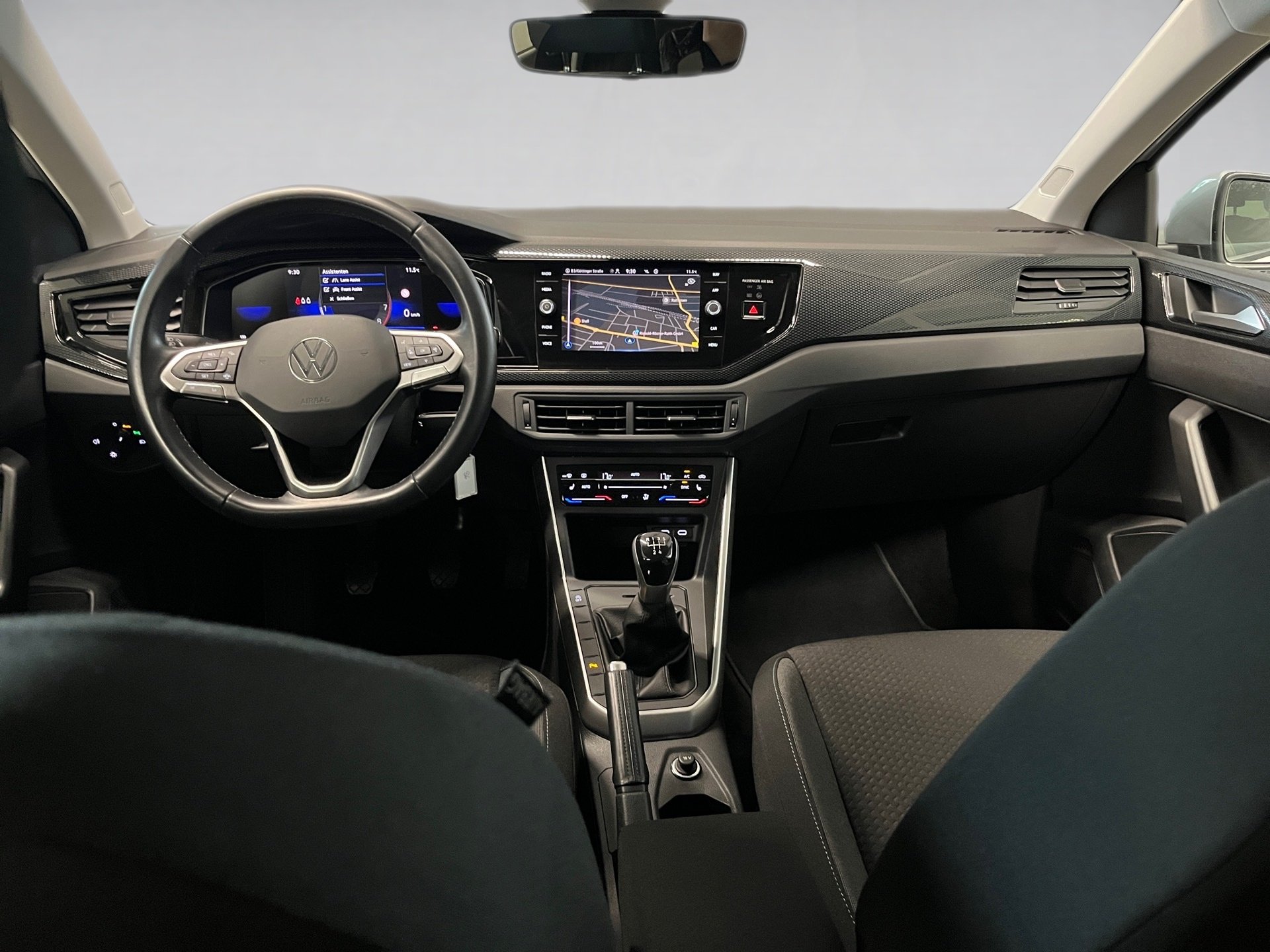Polo LIFE TSI+NAVI+LED+EINPARKHILFE+KLIMA+APP CONNECT+SITZHEIZUNG+NOTBREMSASSIS