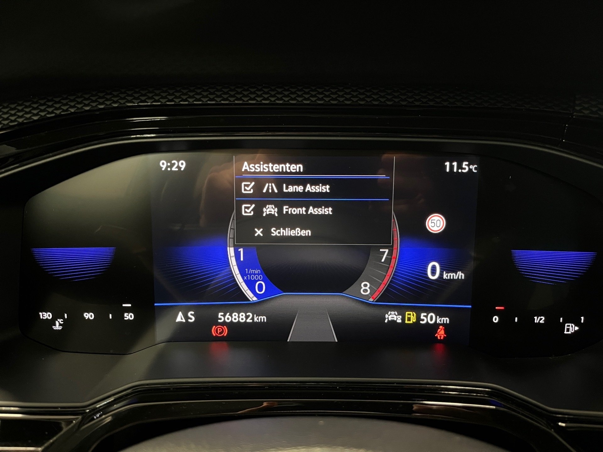 Polo LIFE TSI+NAVI+LED+EINPARKHILFE+KLIMA+APP CONNECT+SITZHEIZUNG+NOTBREMSASSIS