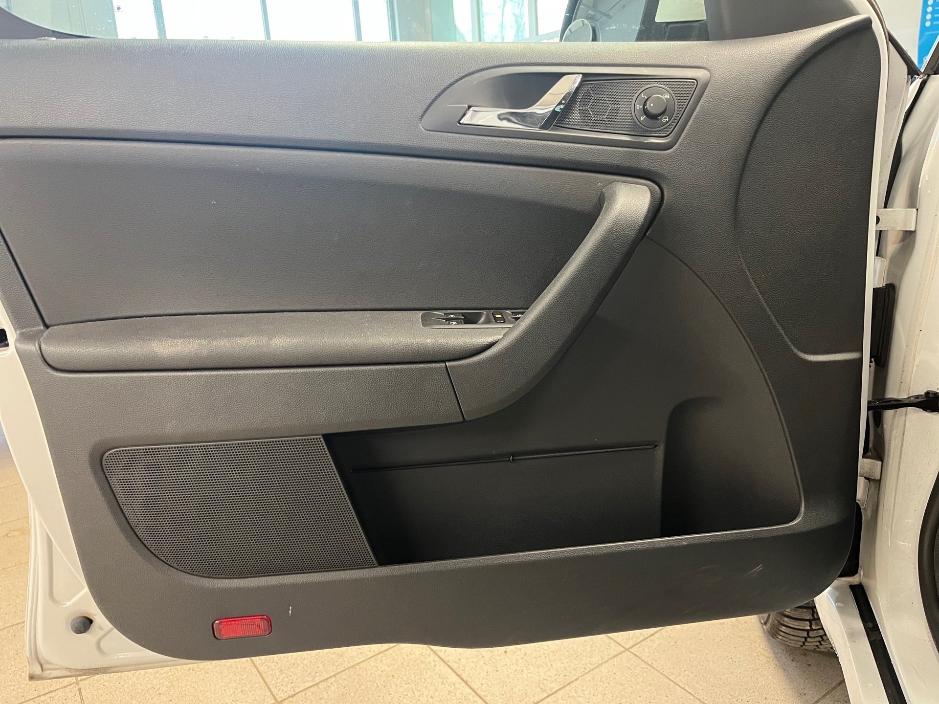 Yeti AMBITION TSI DSG+NAVI+ALU 16+RÜCKFAHRKAMERA+SMART LINK+KLIMA+TEMPOMAT