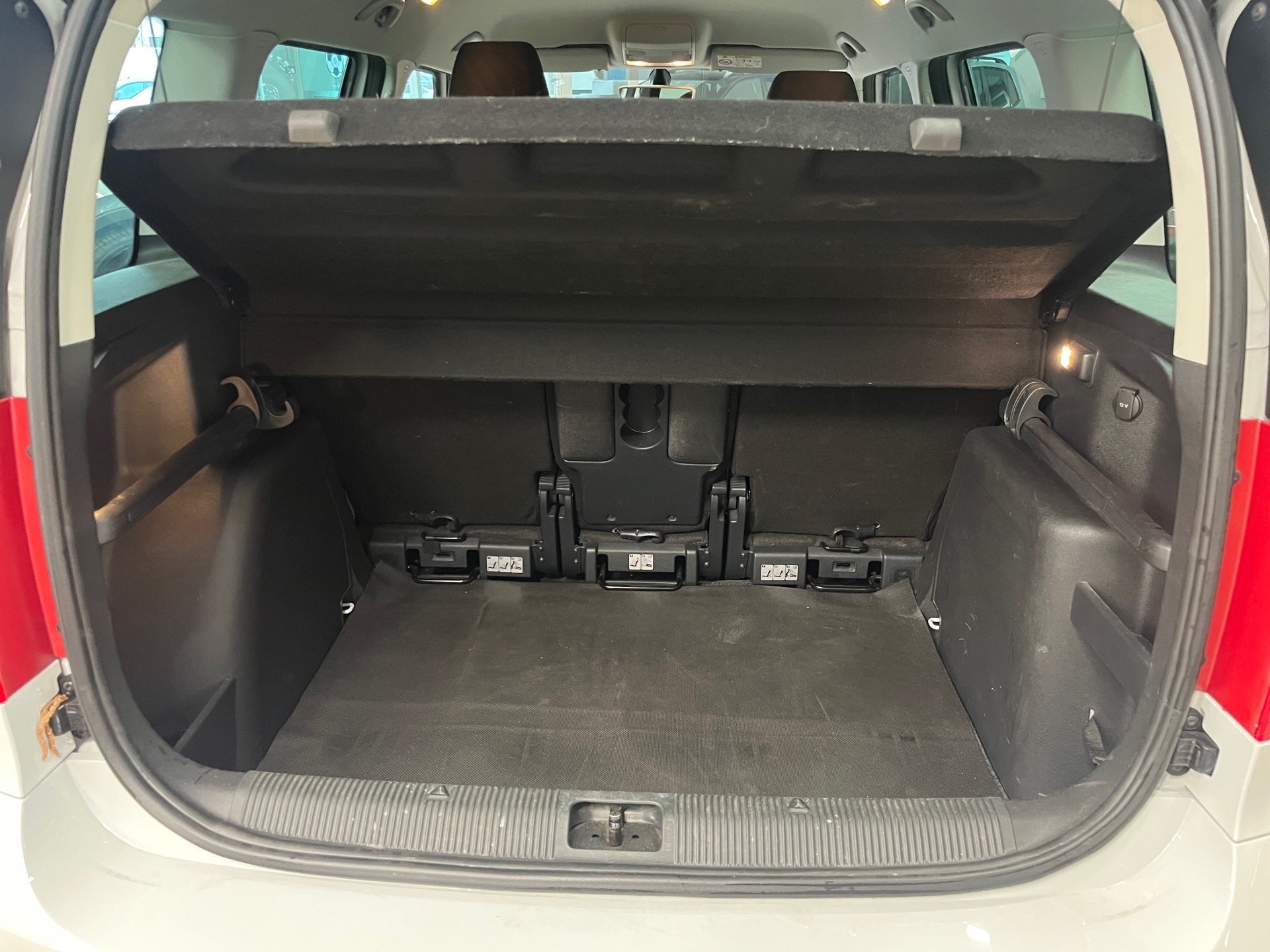 Yeti AMBITION TSI DSG+NAVI+ALU 16+RÜCKFAHRKAMERA+SMART LINK+KLIMA+TEMPOMAT