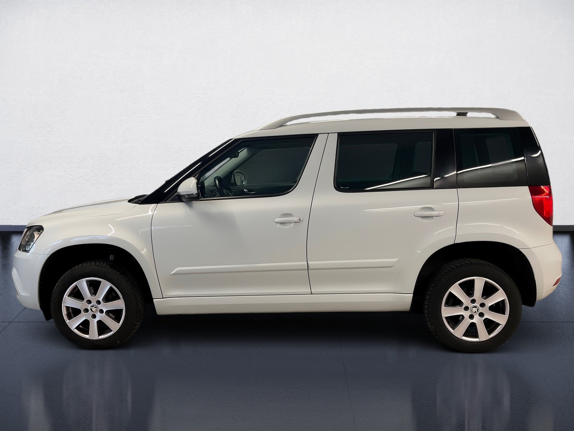 Yeti AMBITION TSI DSG+NAVI+ALU 16+RÜCKFAHRKAMERA+SMART LINK+KLIMA+TEMPOMAT