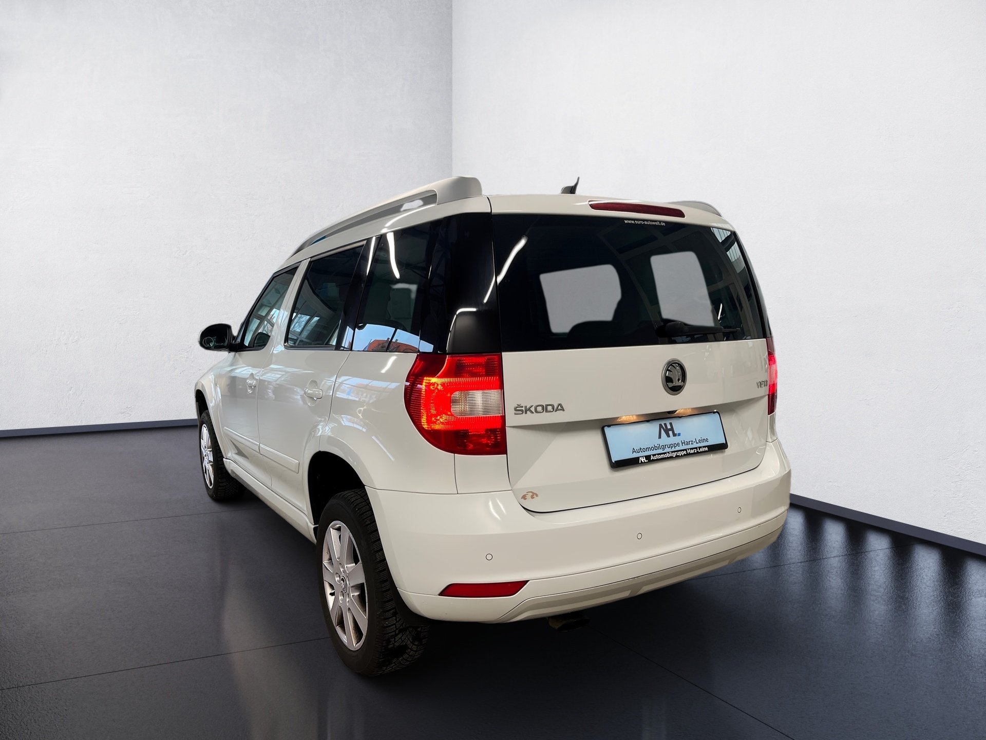 Yeti AMBITION TSI DSG+NAVI+ALU 16+RÜCKFAHRKAMERA+SMART LINK+KLIMA+TEMPOMAT